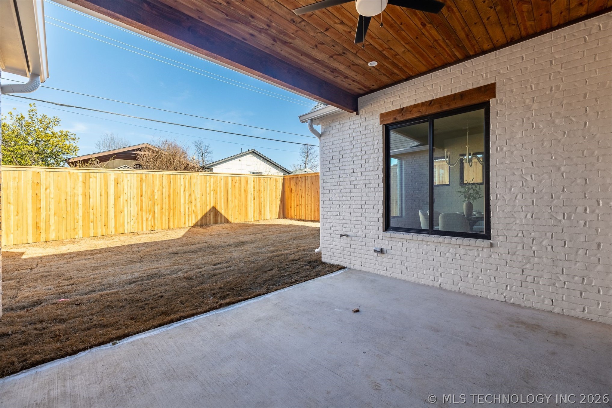 2241 S Florence Avenue