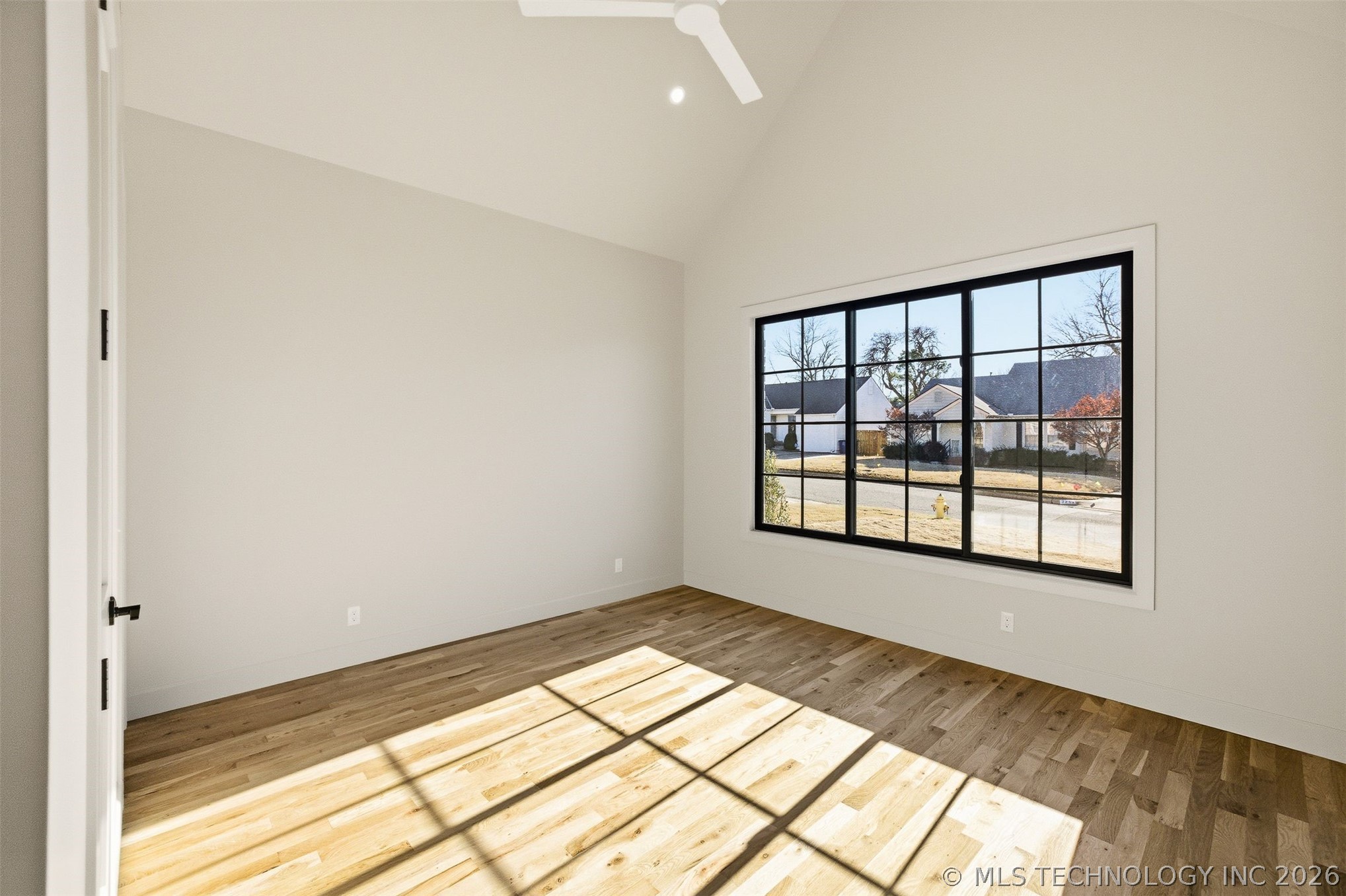 2241 S Florence Avenue