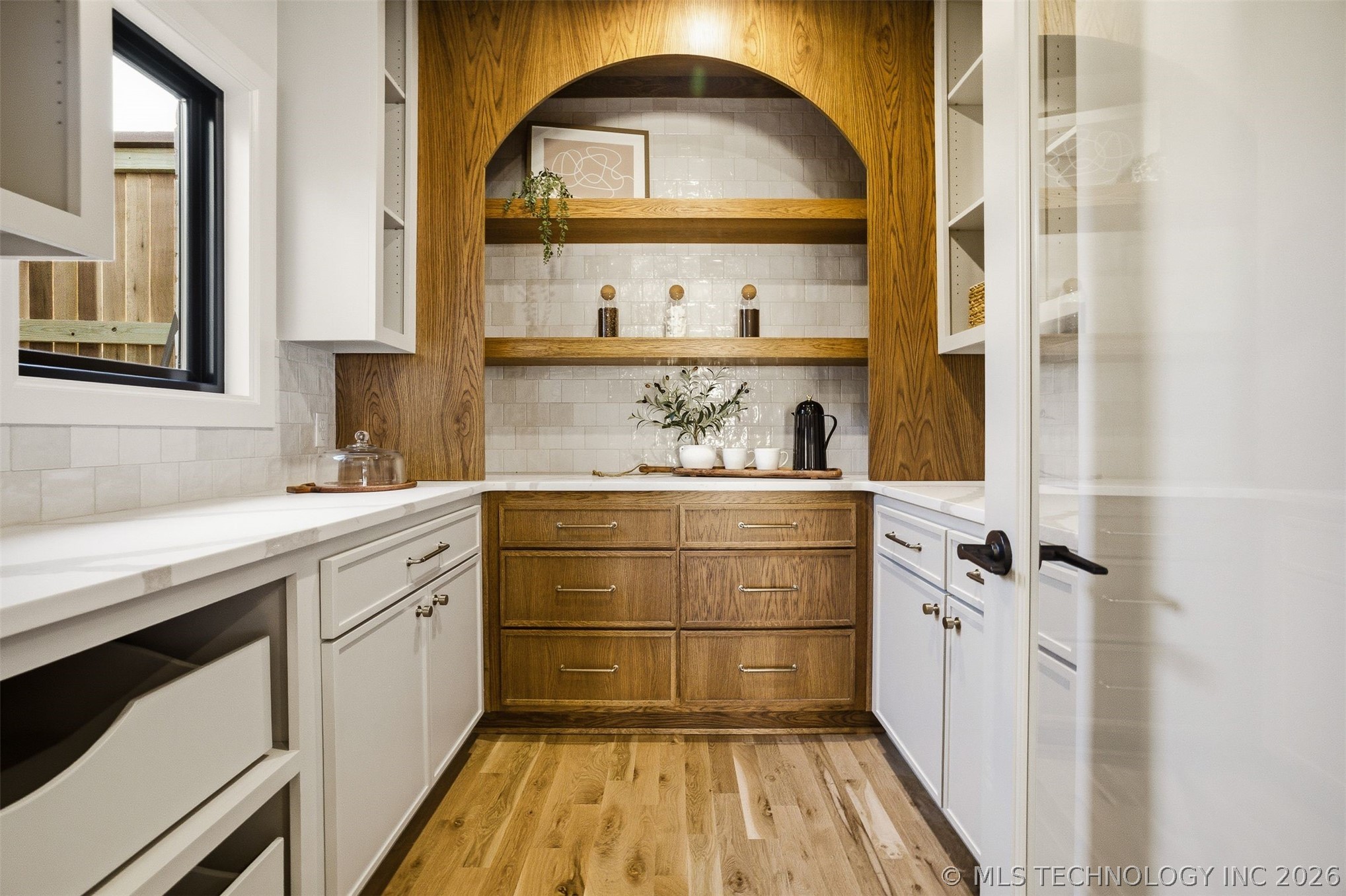 2241 S Florence Avenue