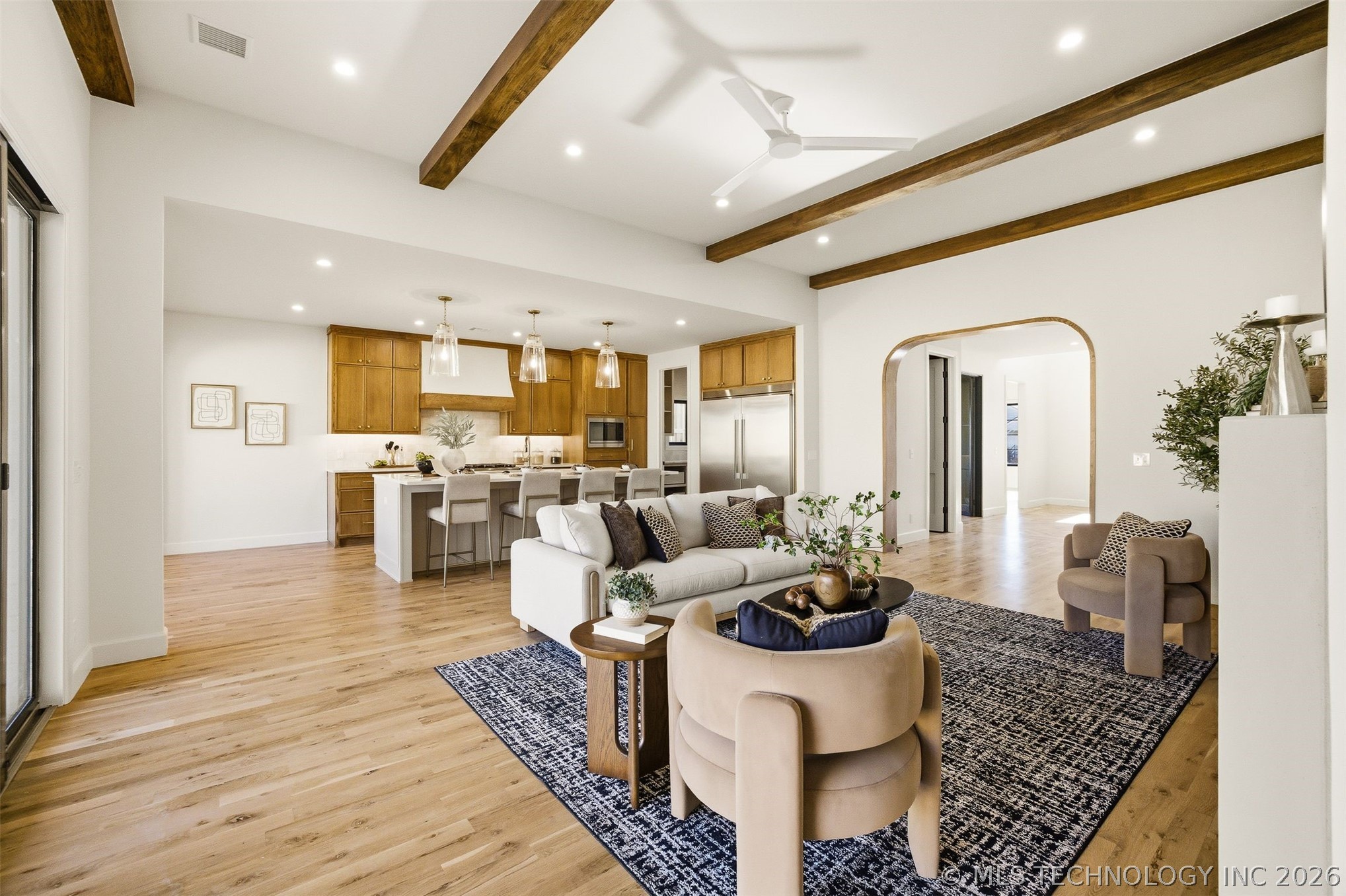 2241 S Florence Avenue