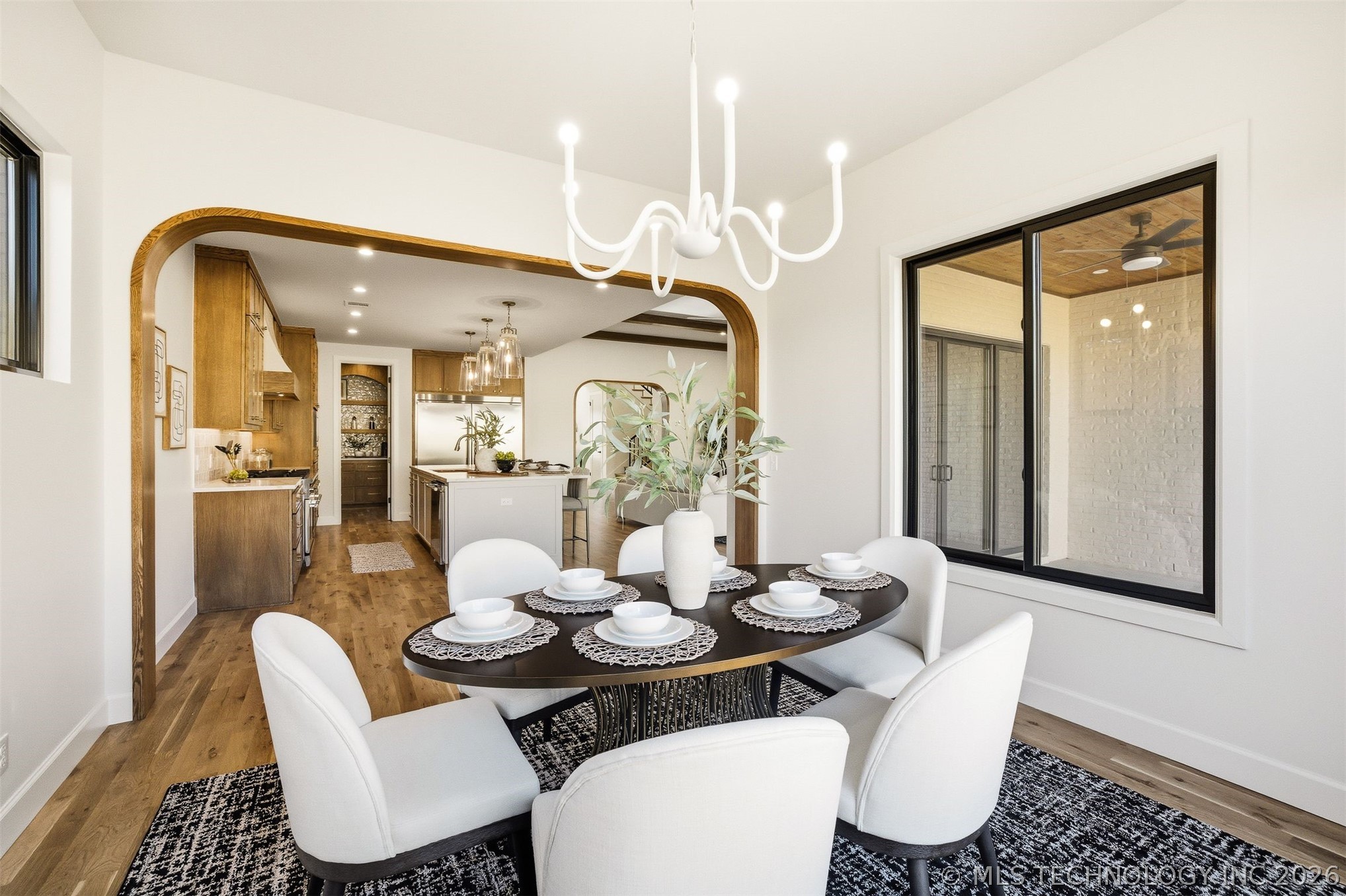 2241 S Florence Avenue