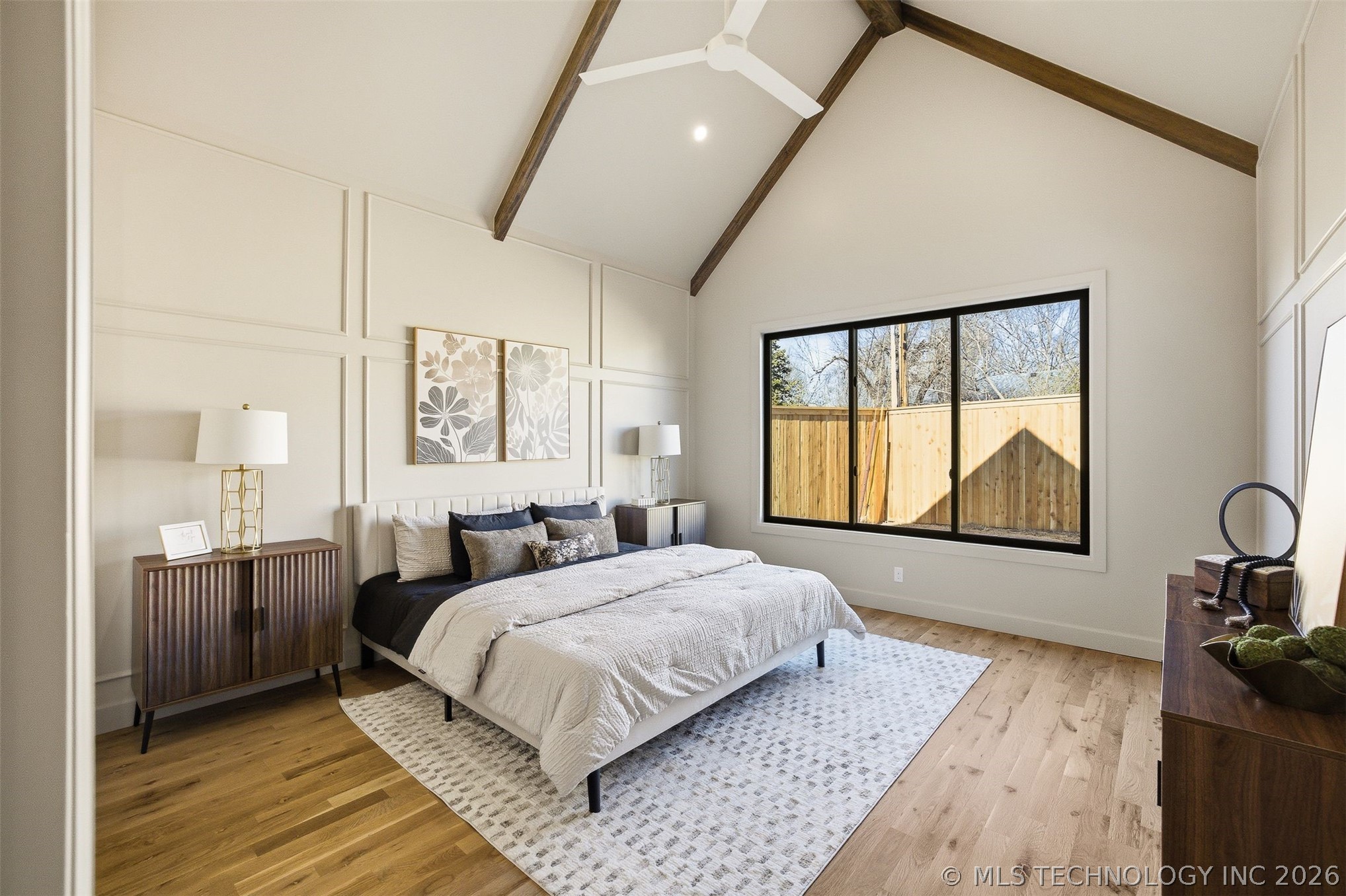 2241 S Florence Avenue