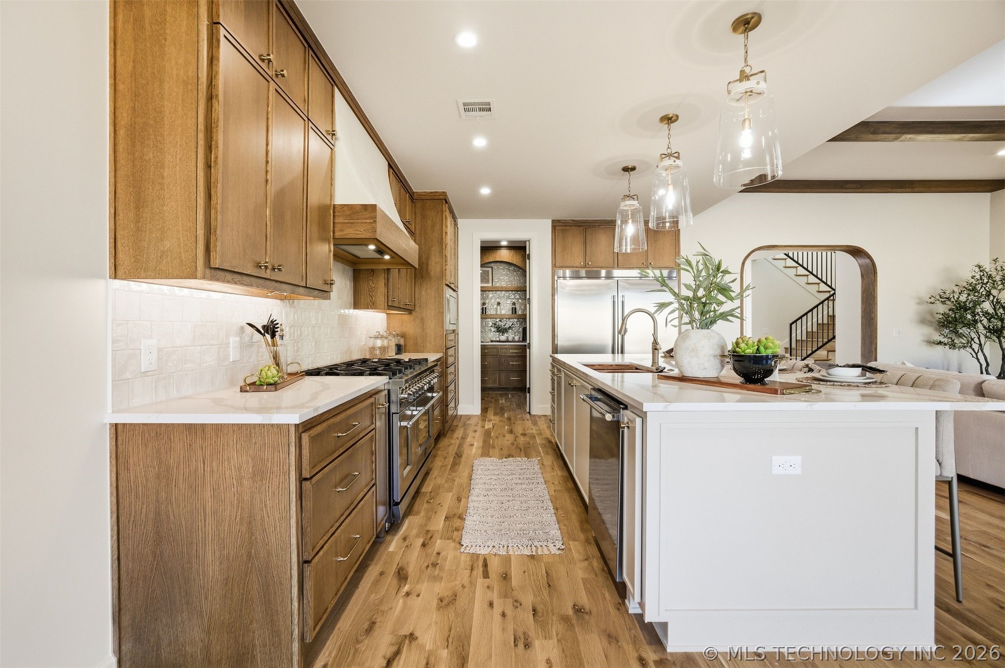 2241 S Florence Avenue