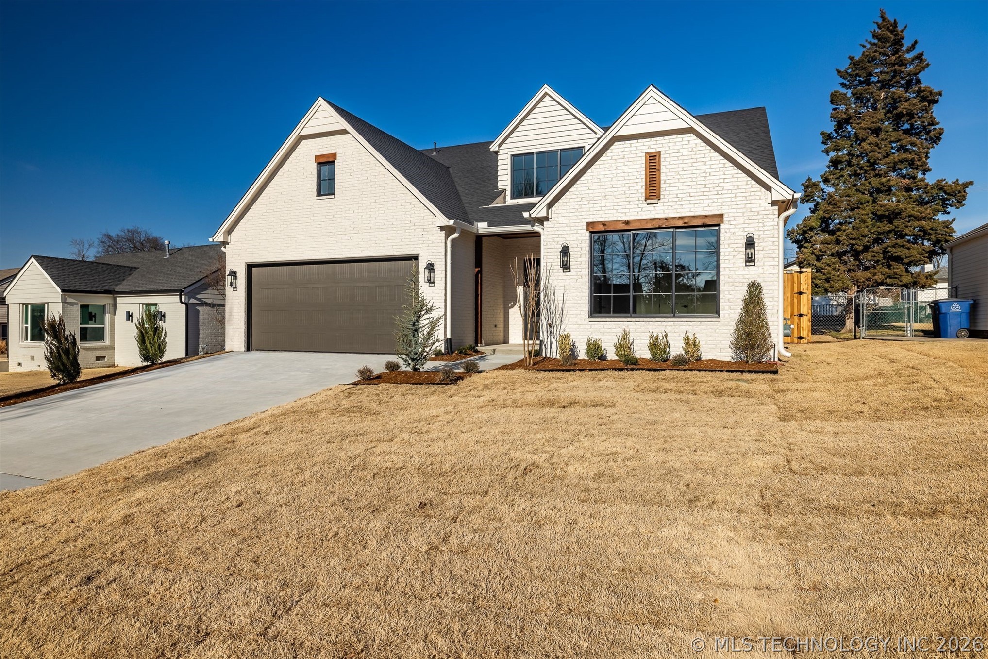 2241 S Florence Avenue