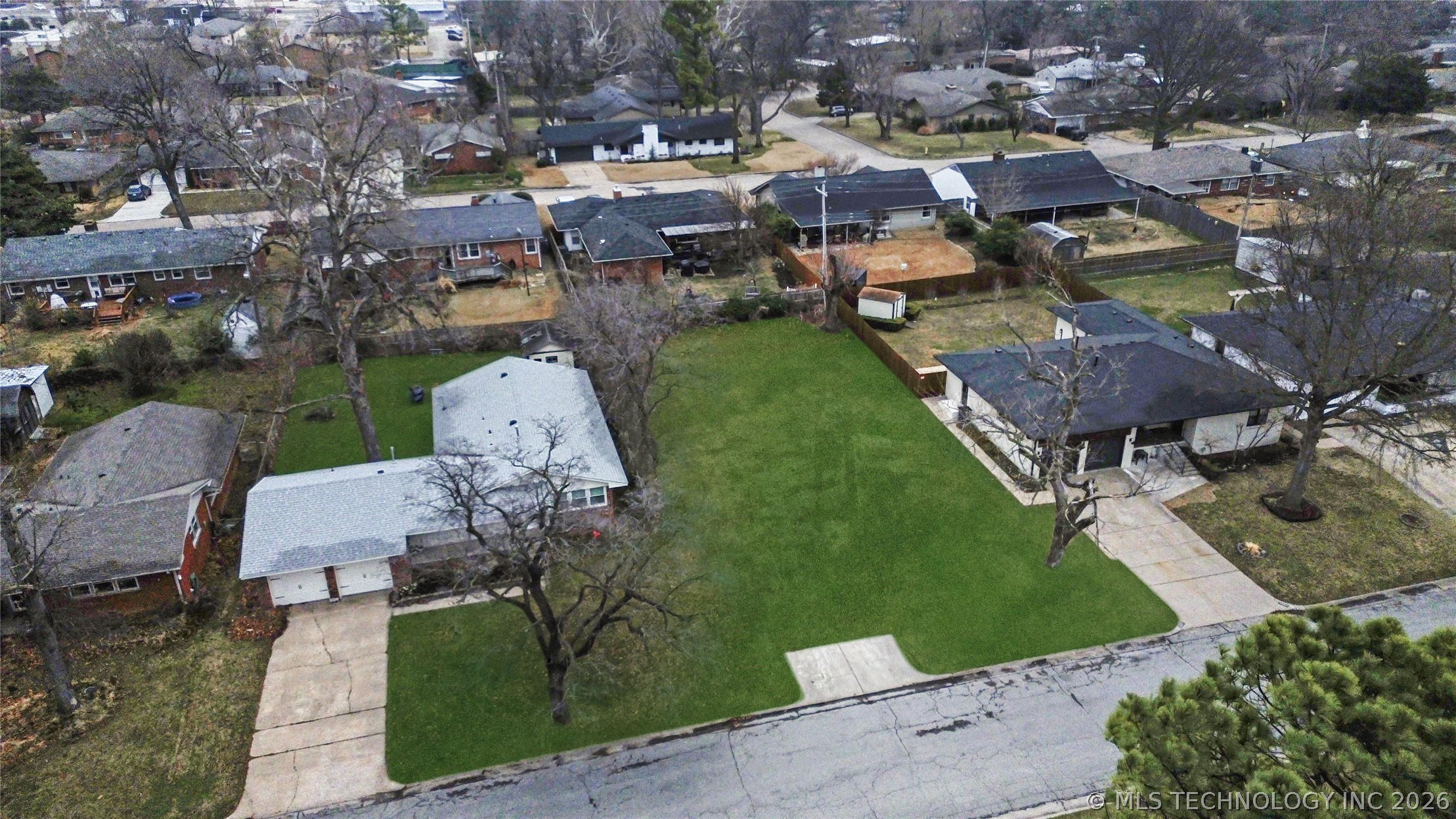 3505 S Toledo Avenue