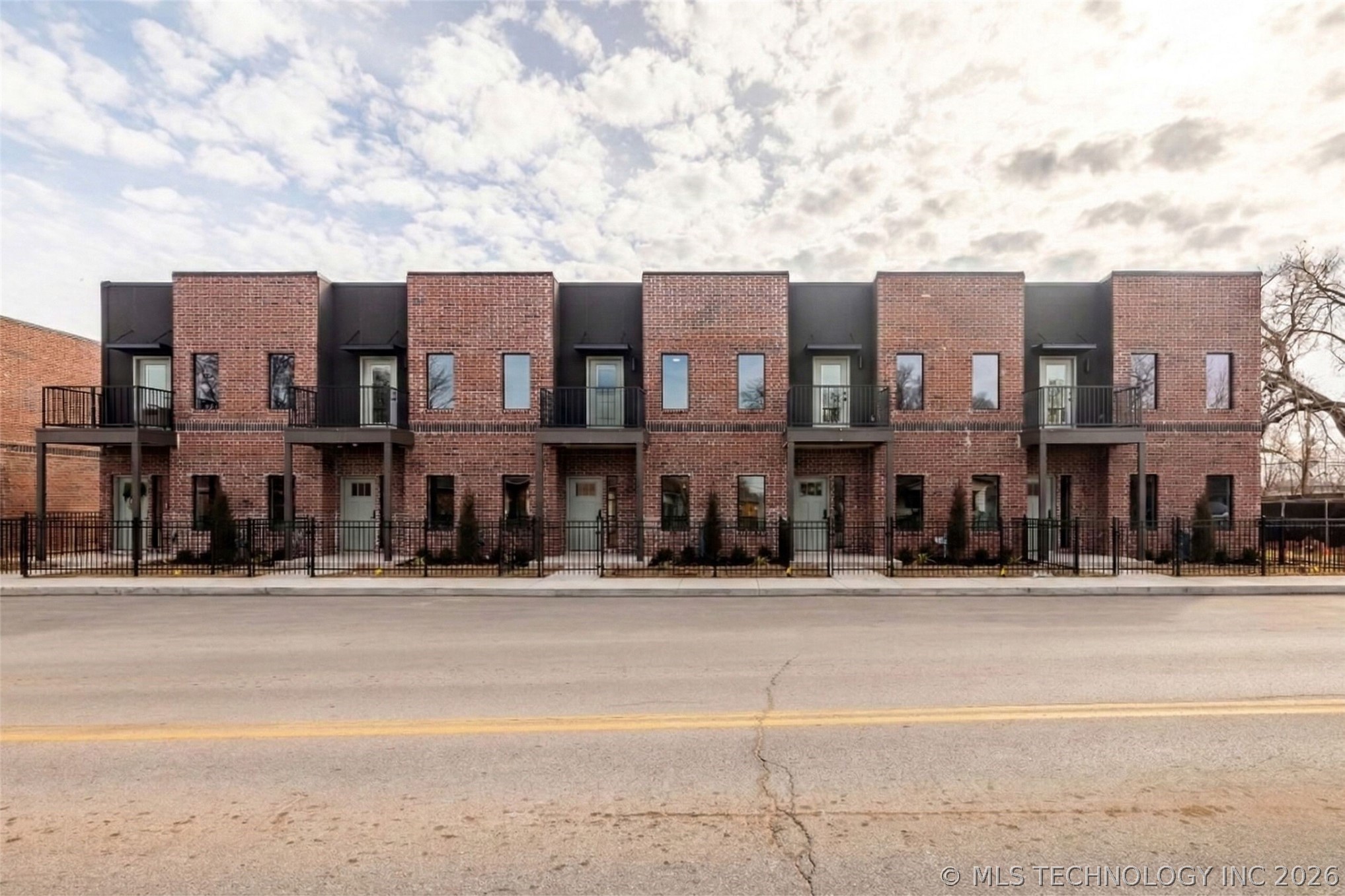 504 E B Street 2101