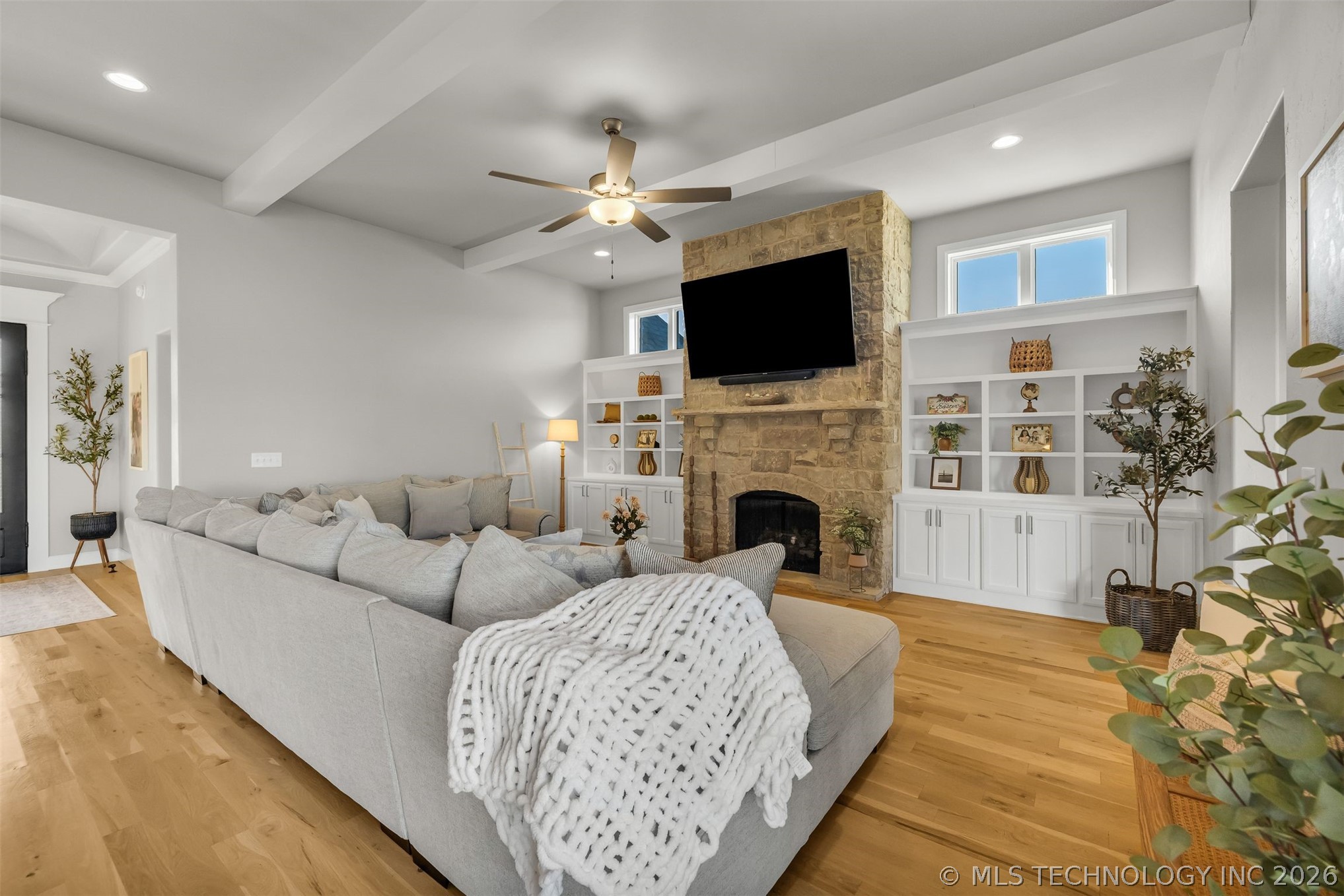 6738 S 309th East Avenue