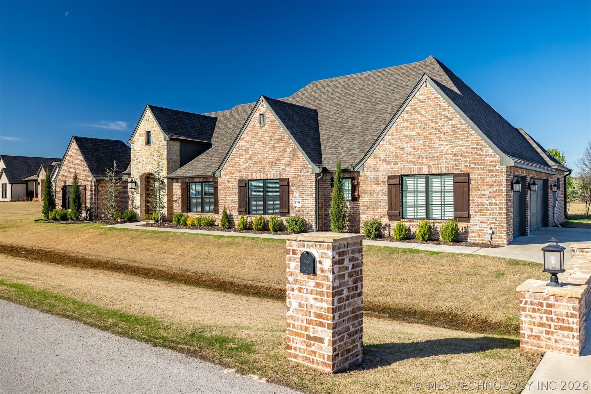 6738 S 309th East Avenue