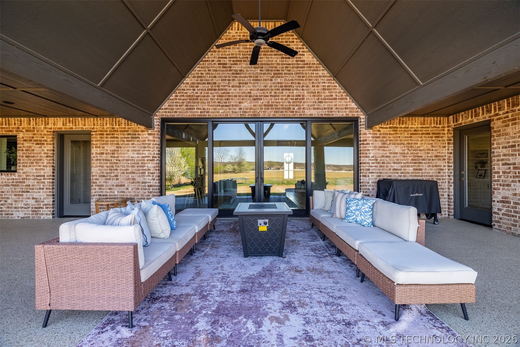 6738 S 309th East Avenue