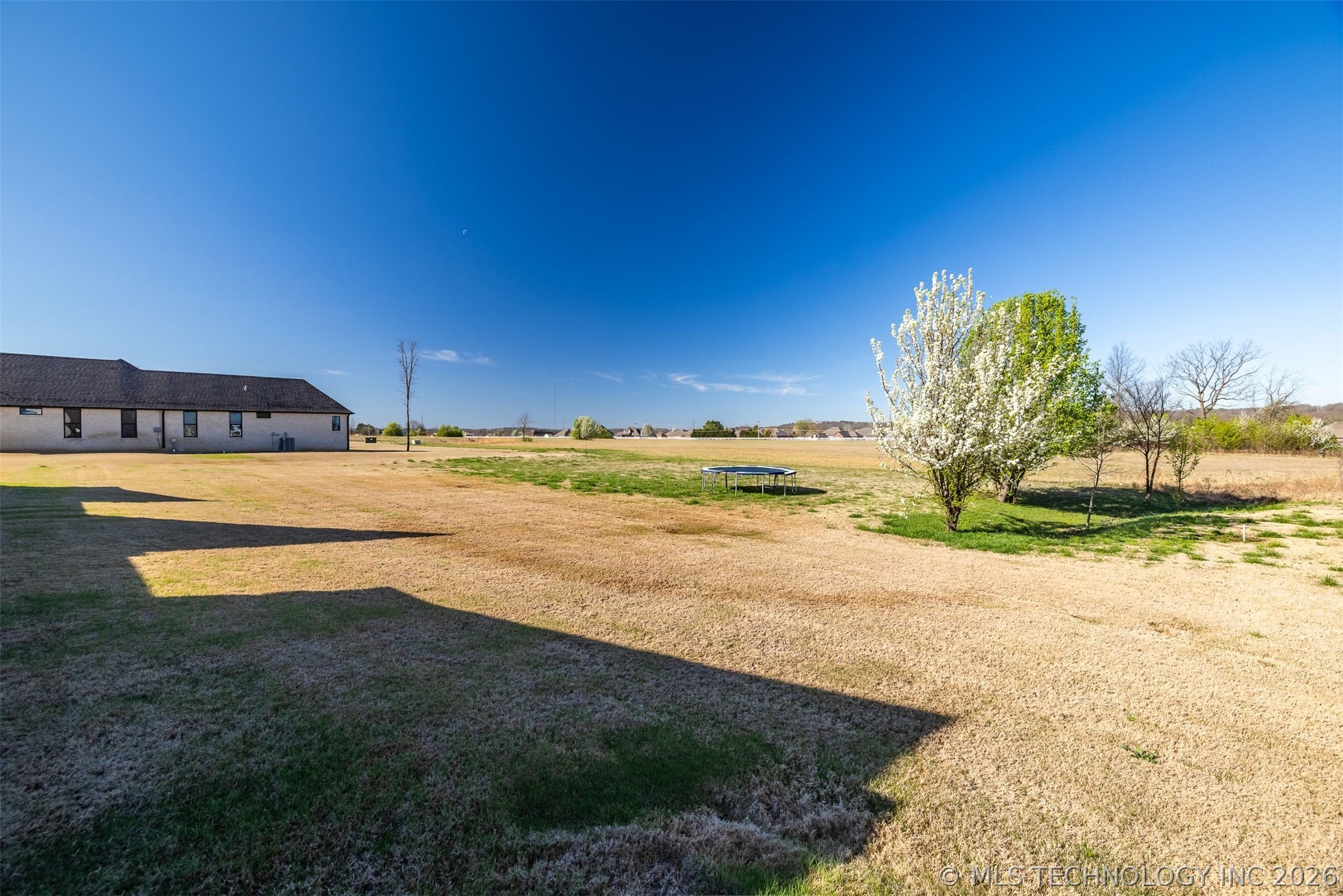 6738 S 309th East Avenue