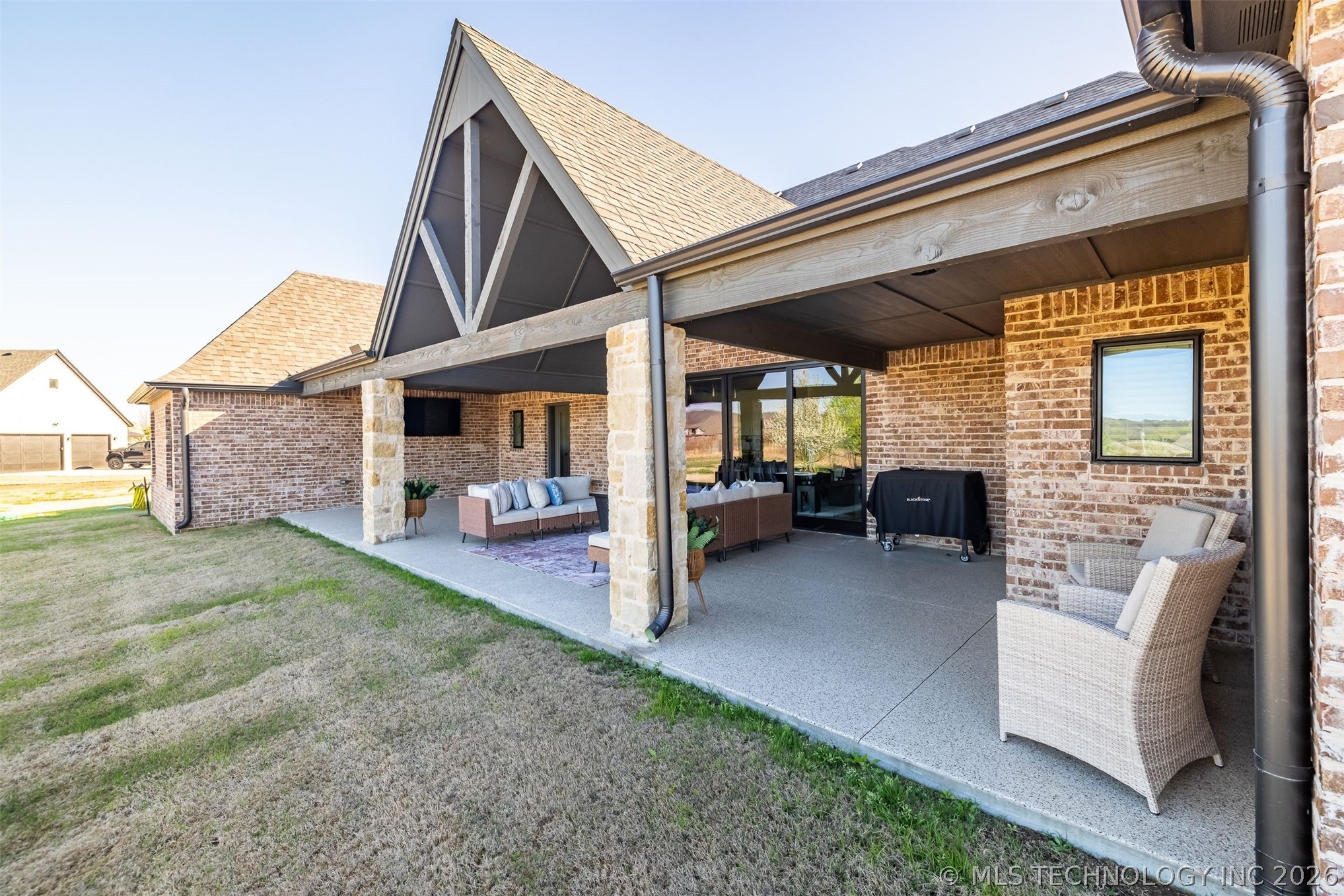 6738 S 309th East Avenue