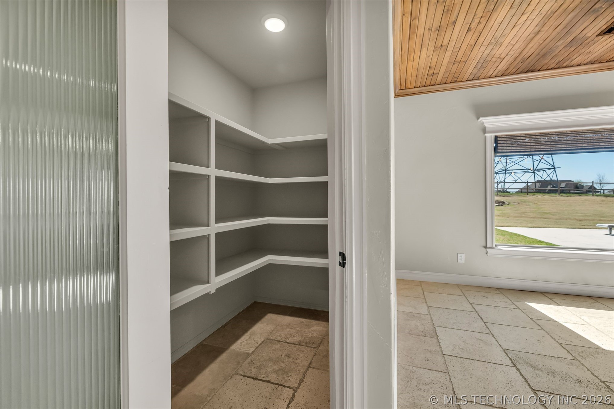 7106 E 89th Street North