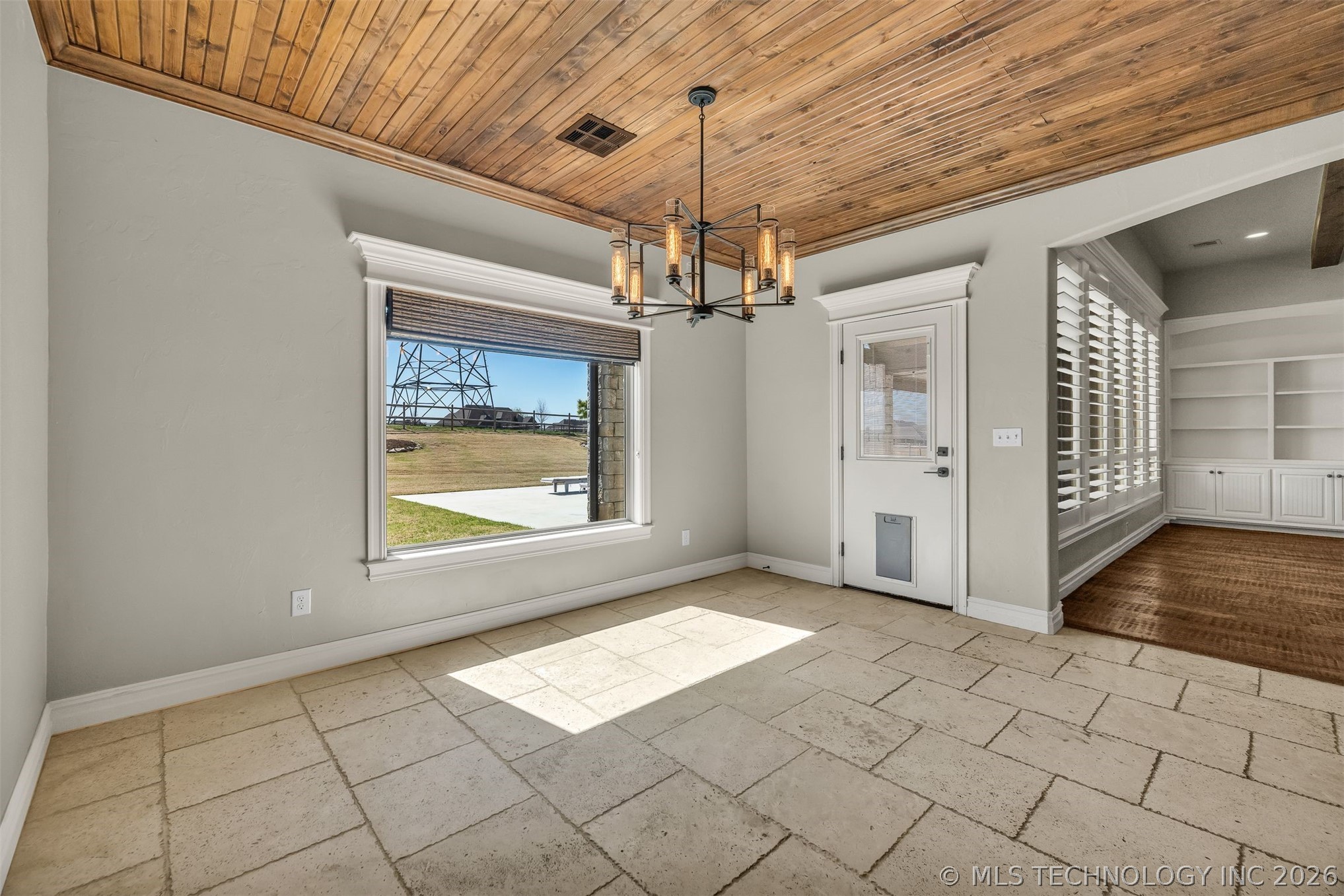 7106 E 89th Street North