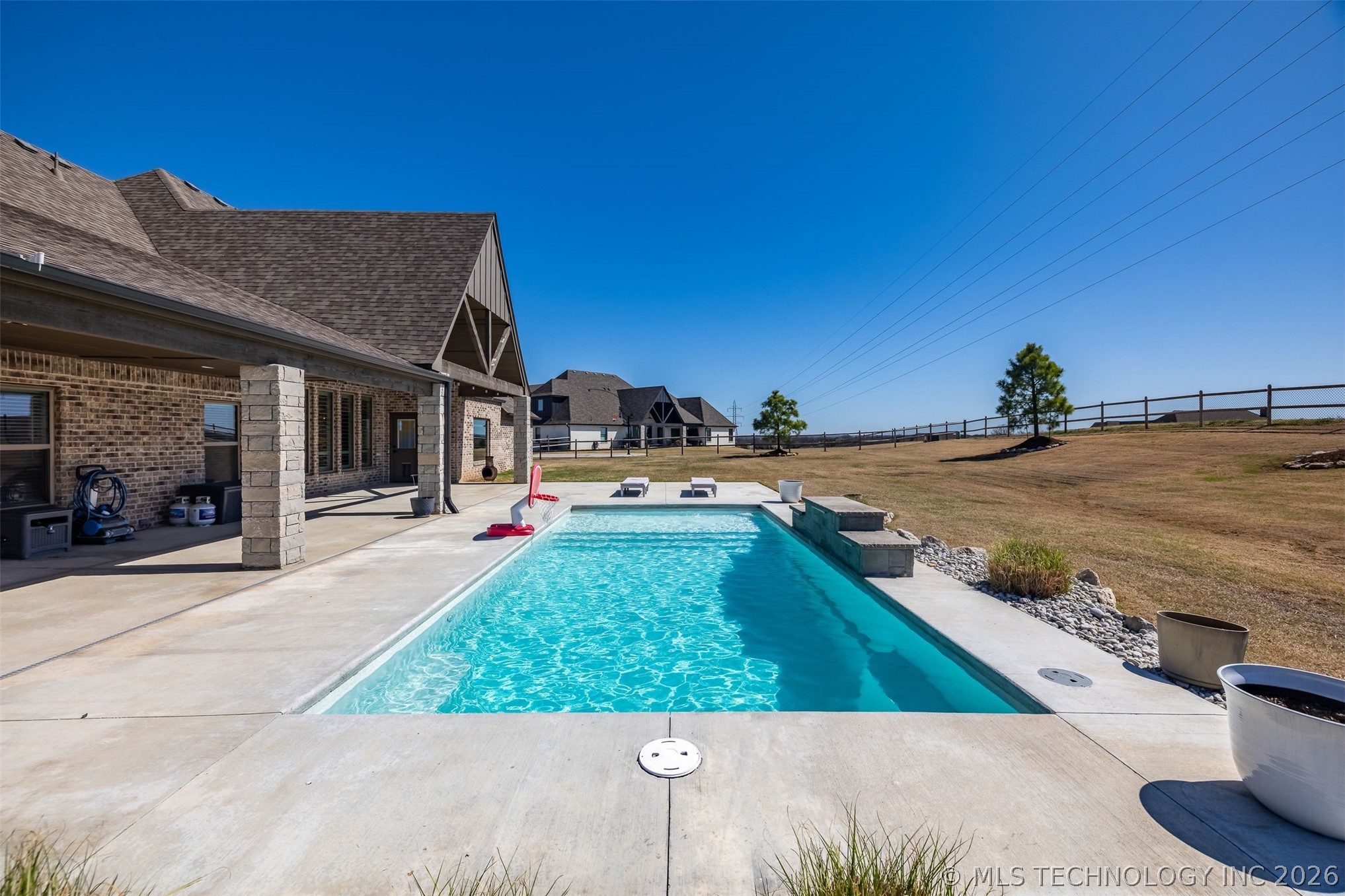 7106 E 89th Street North