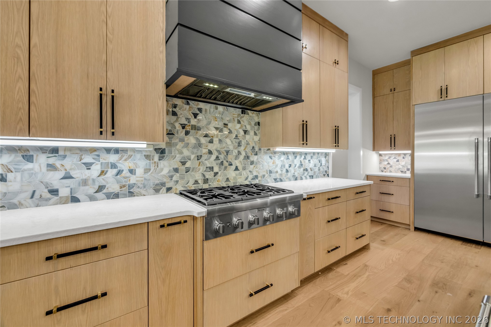 6037 E 119th Place