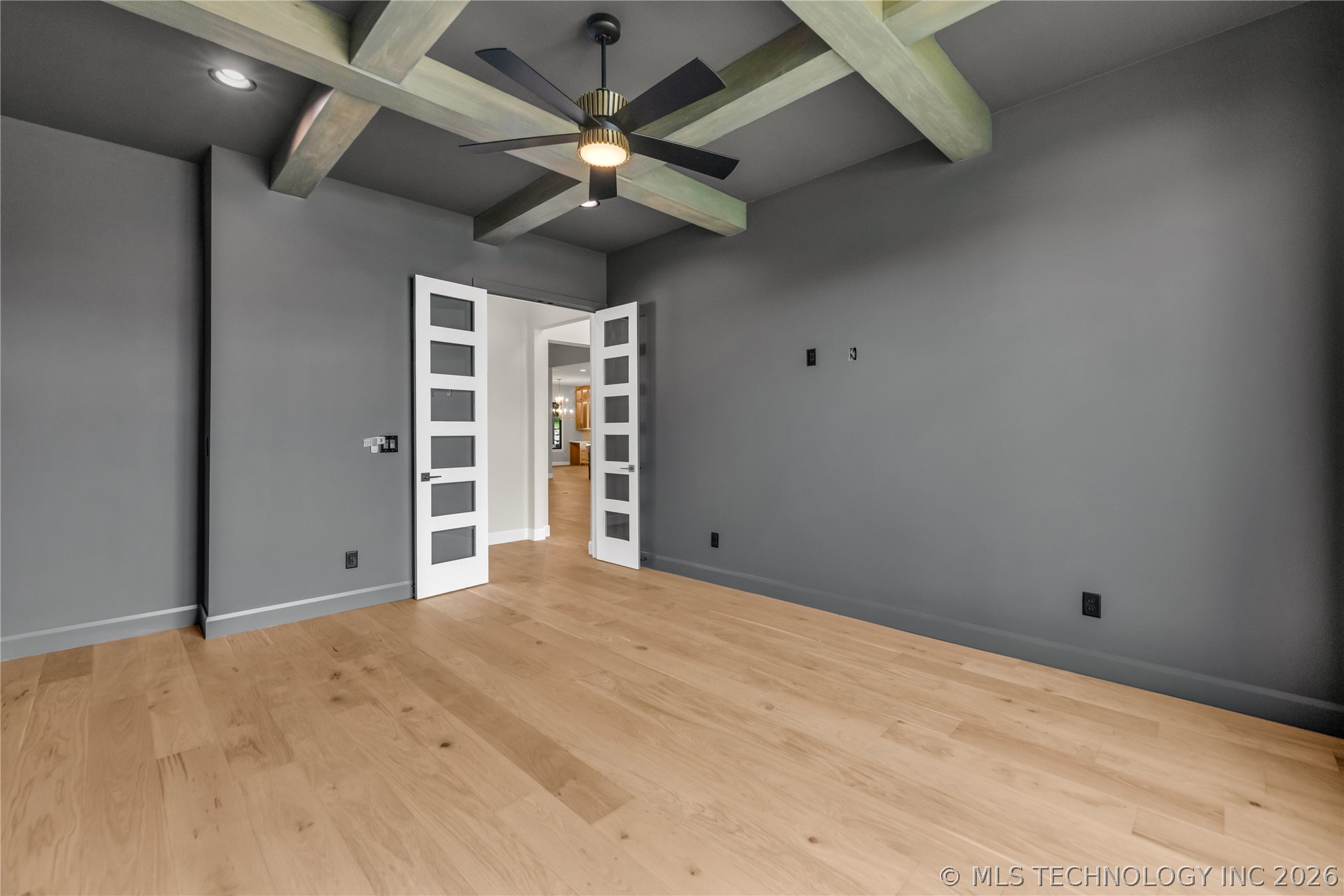 6037 E 119th Place