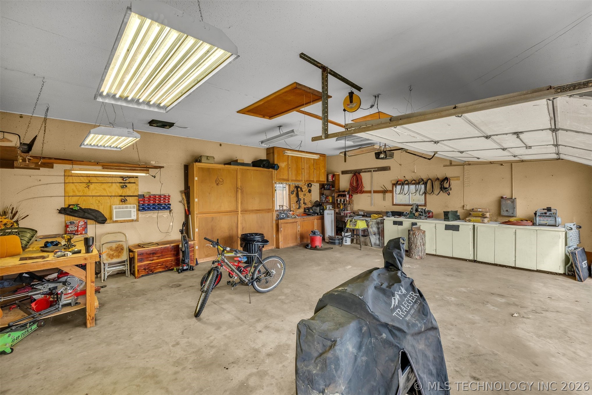 4604 Maple Drive