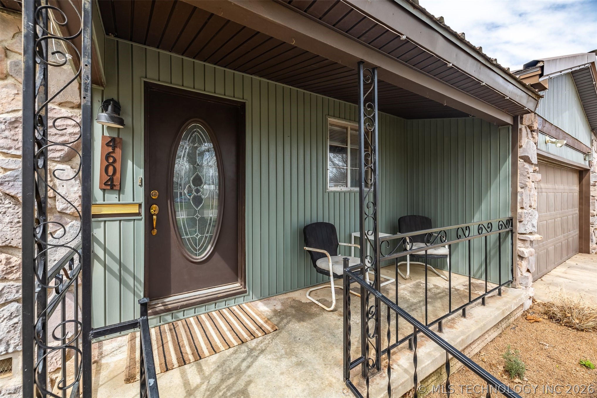 4604 Maple Drive