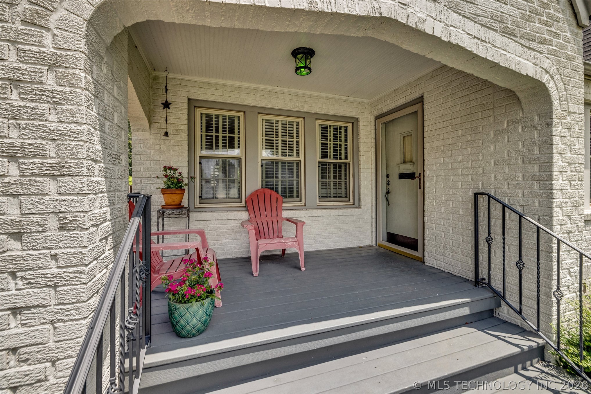 2711 E 14th Street