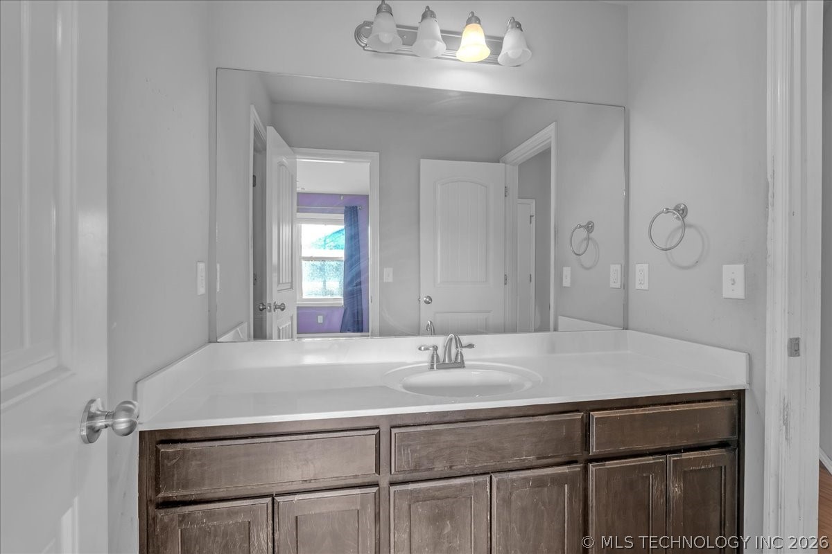 9044 S 254th East Avenue