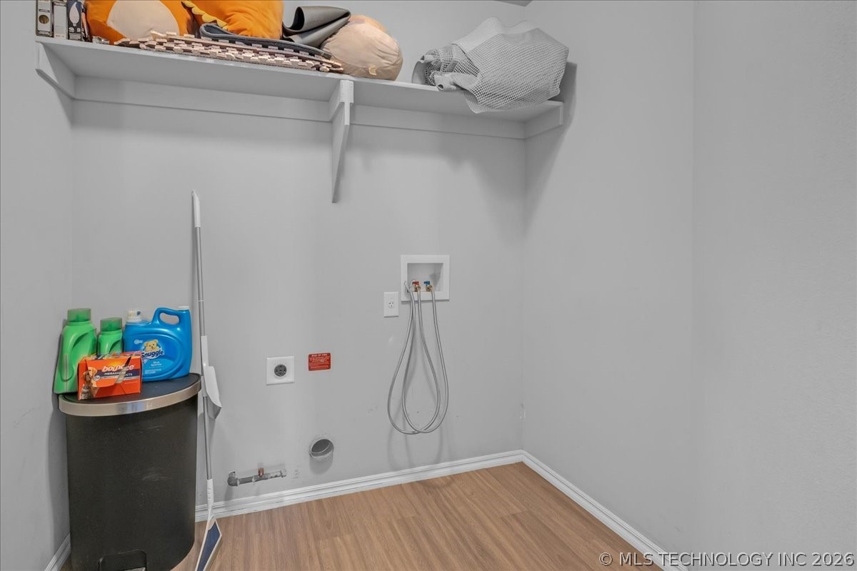 9044 S 254th East Avenue