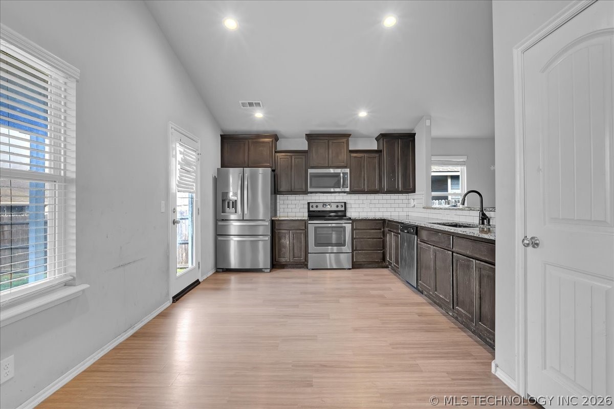 9044 S 254th East Avenue