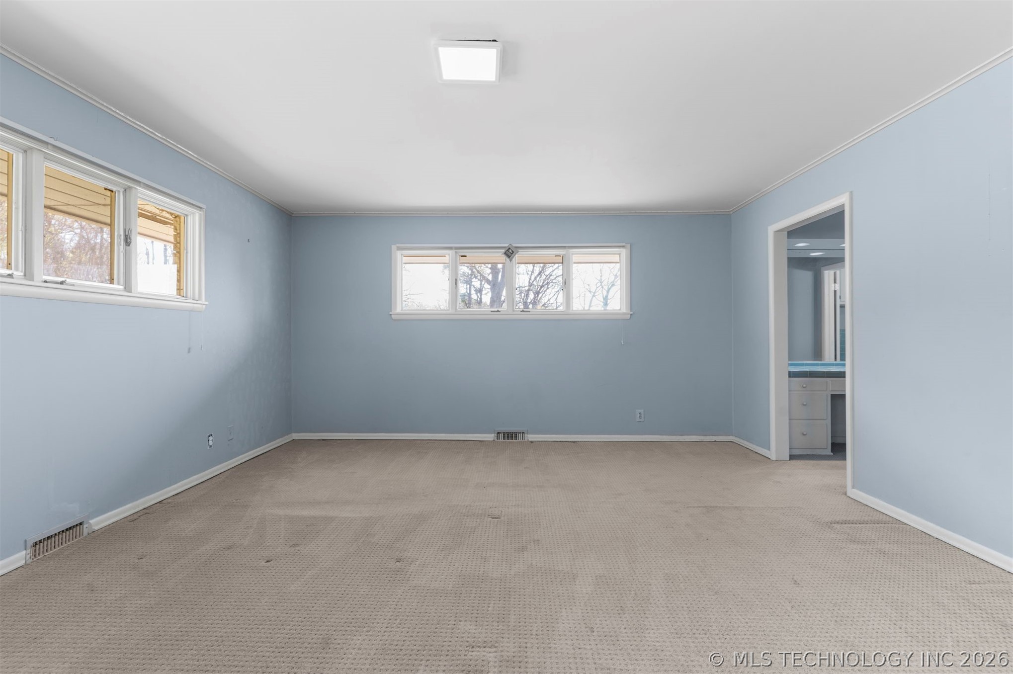 3811 E 74th Street
