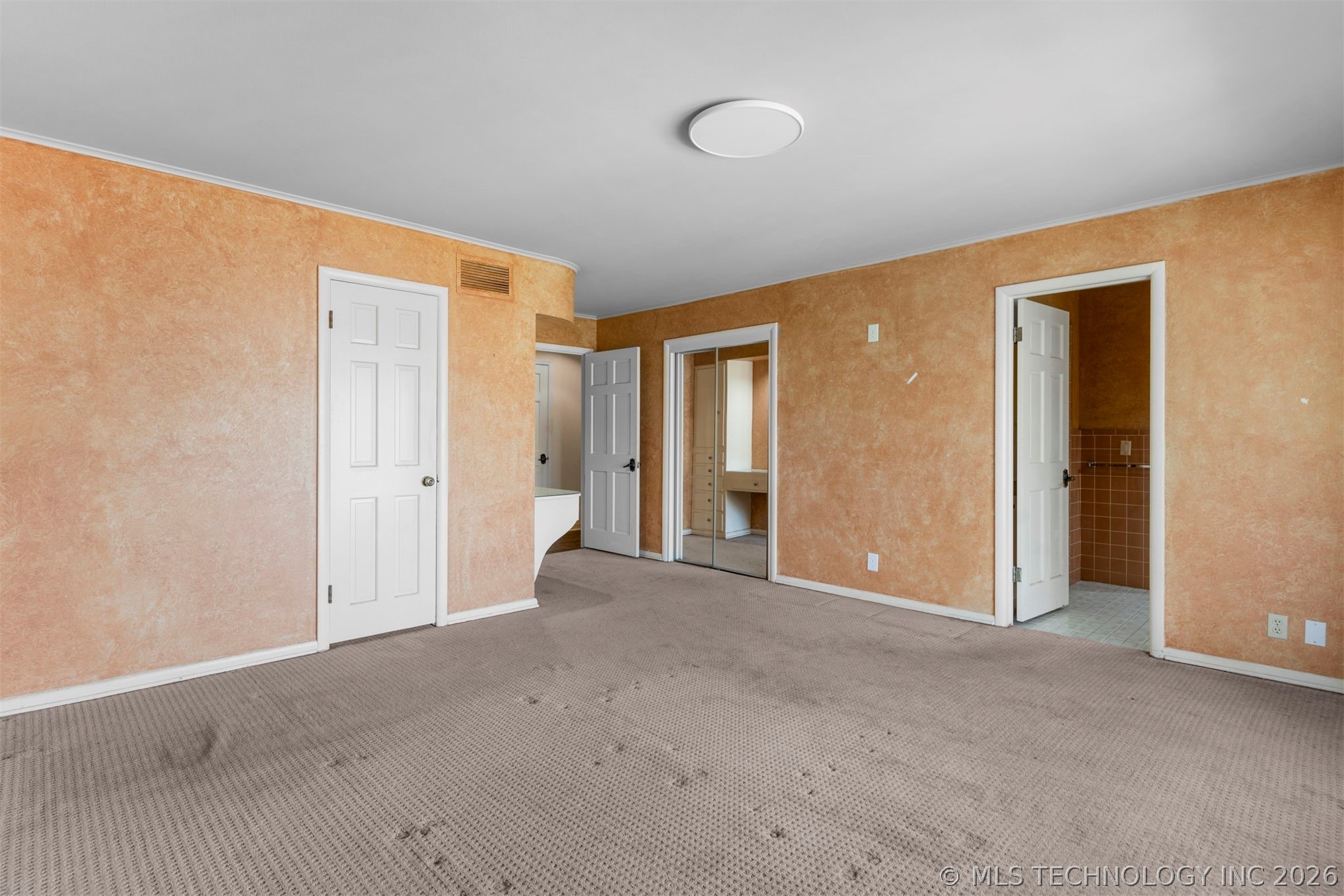 3811 E 74th Street