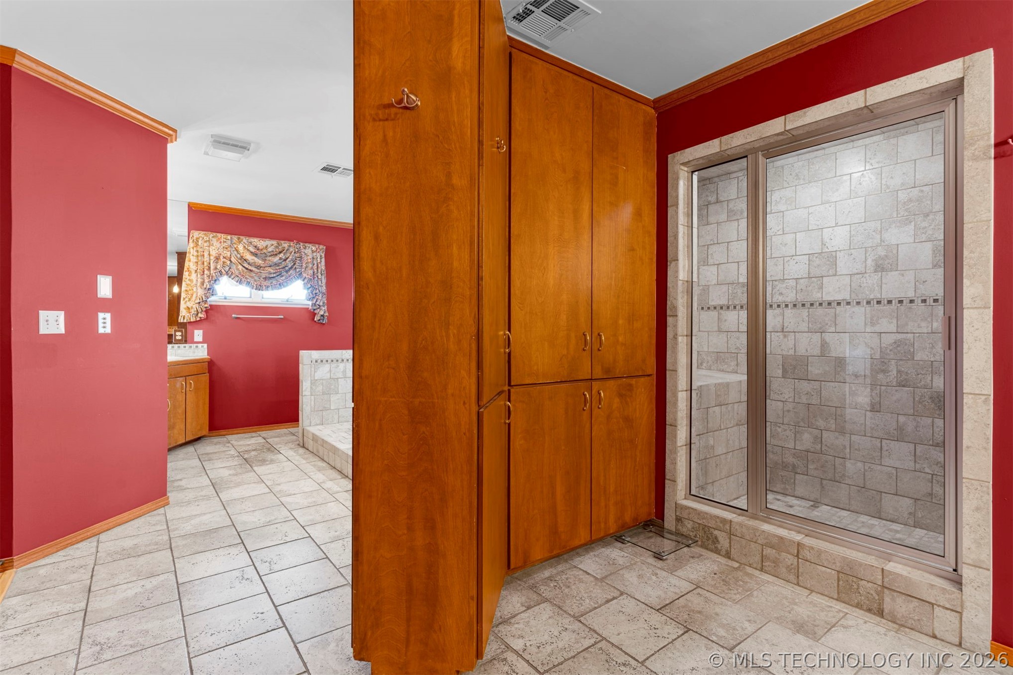 3811 E 74th Street