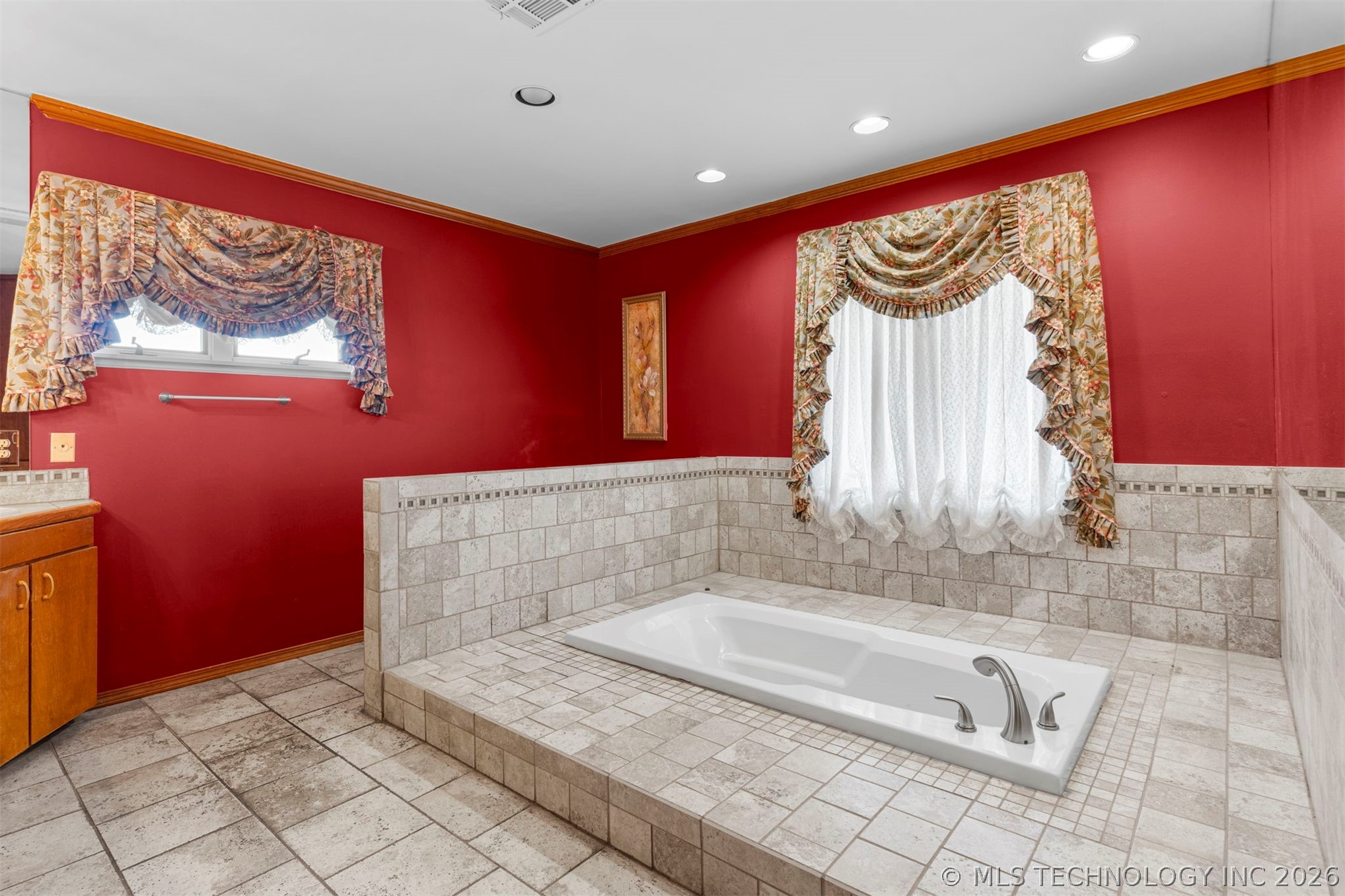 3811 E 74th Street