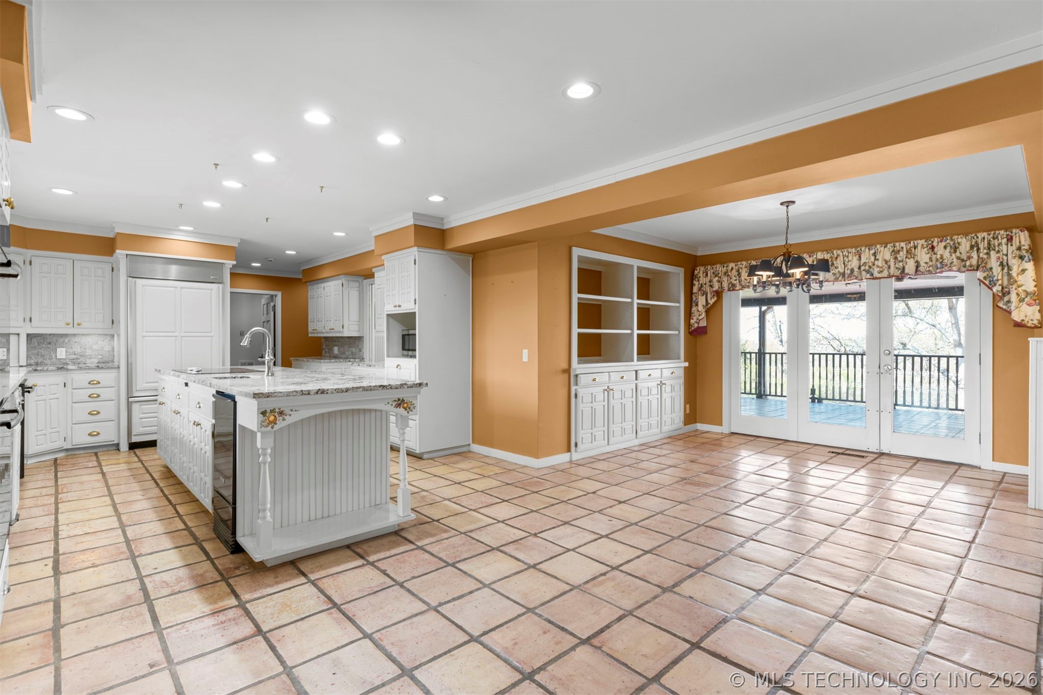 3811 E 74th Street