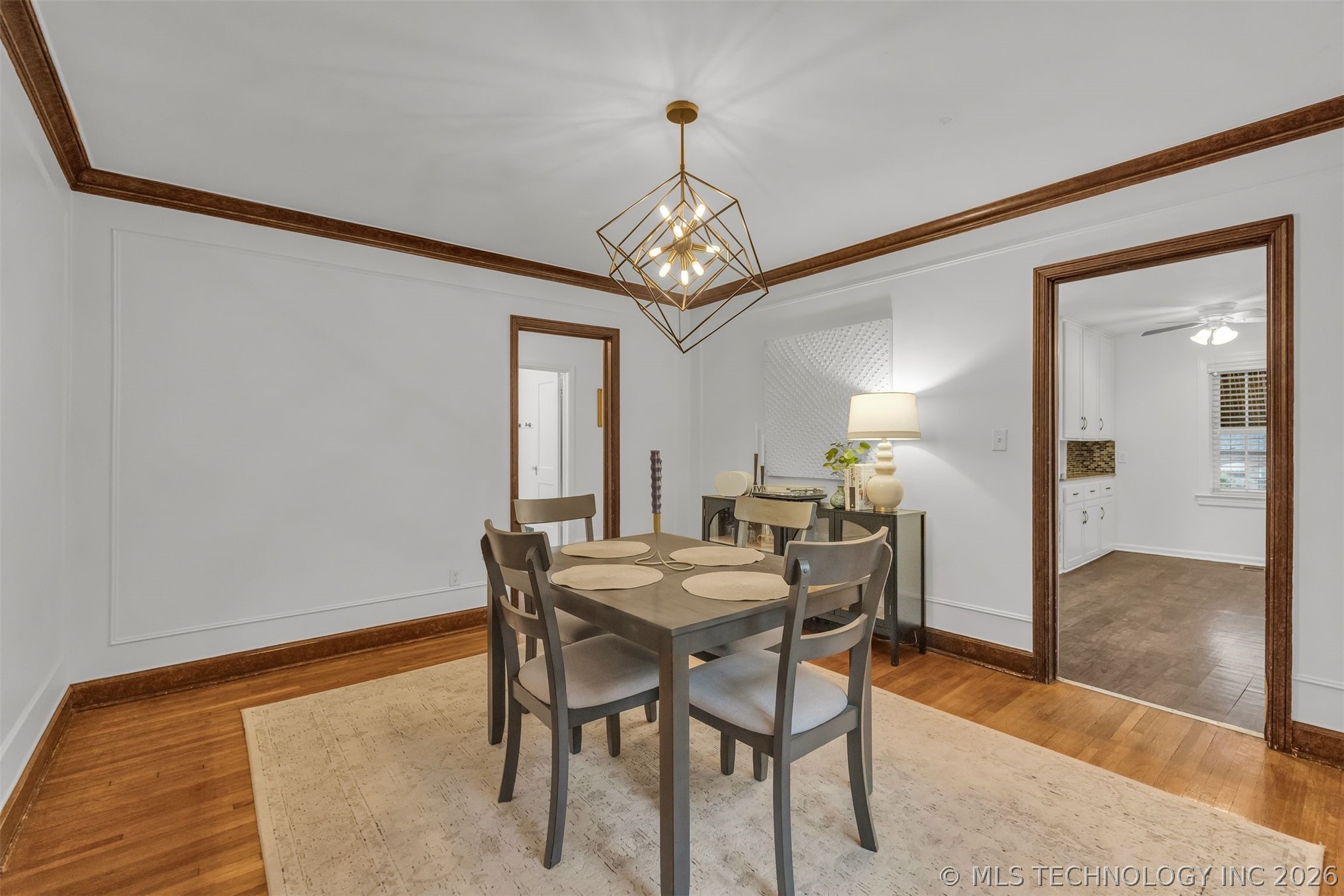 1640 S Evanston Avenue