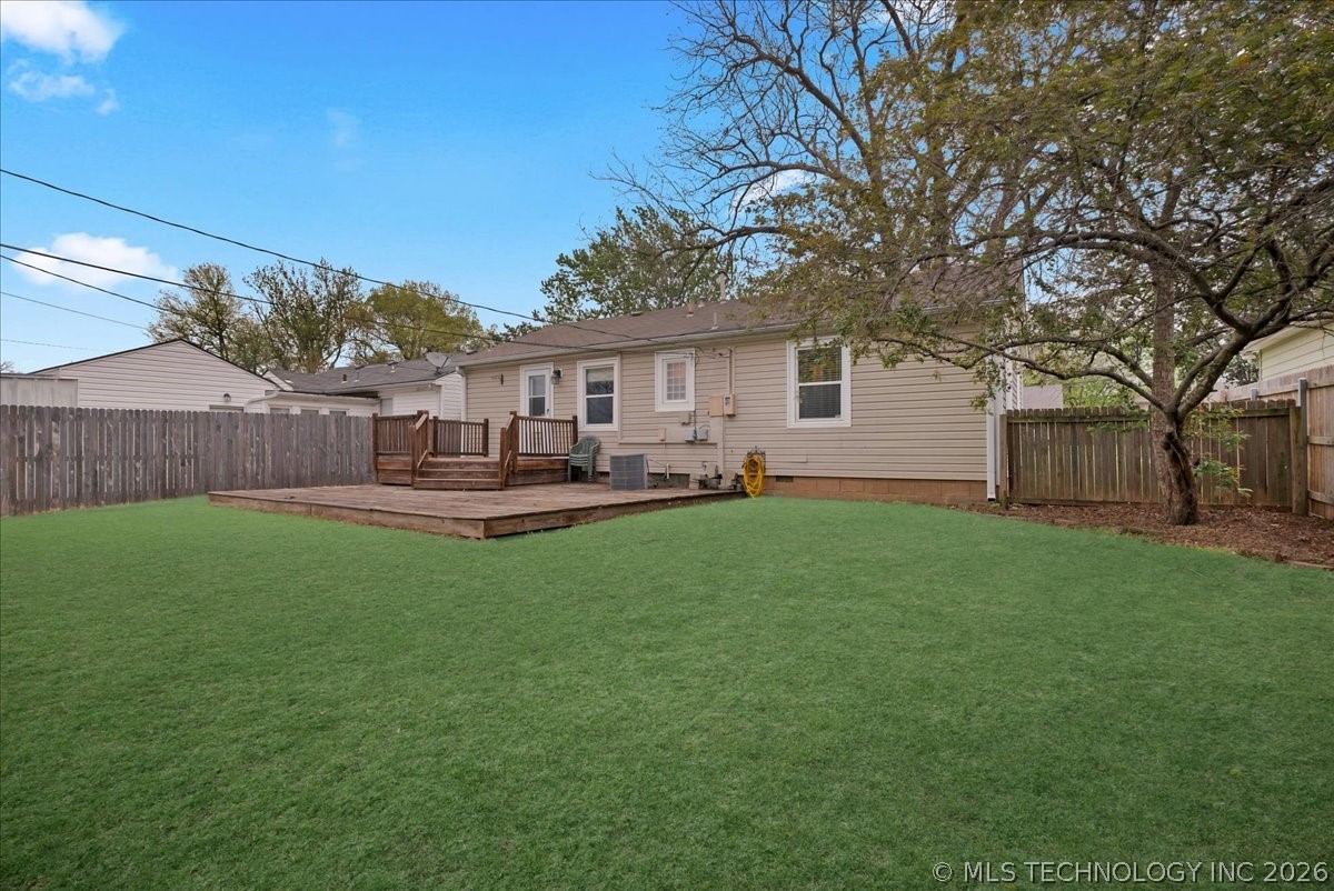 3820 S Detroit Avenue