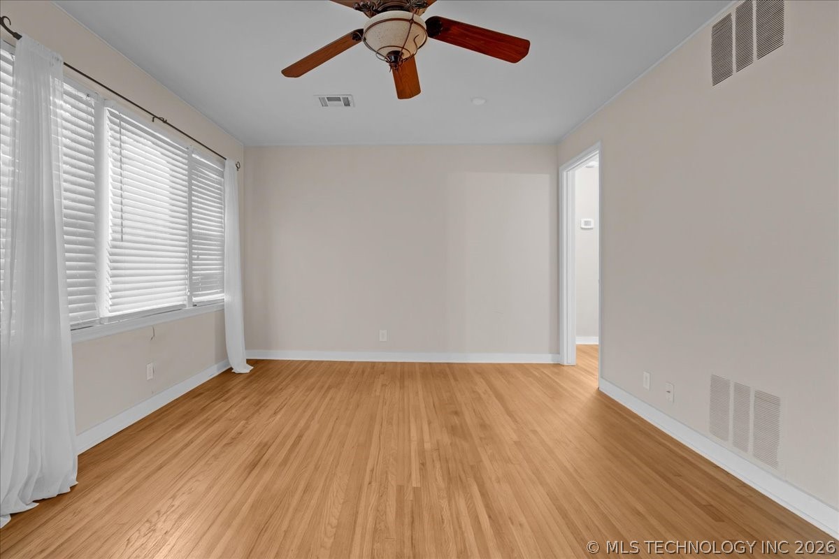 3820 S Detroit Avenue