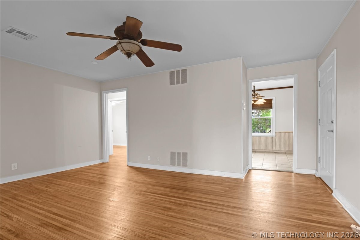 3820 S Detroit Avenue