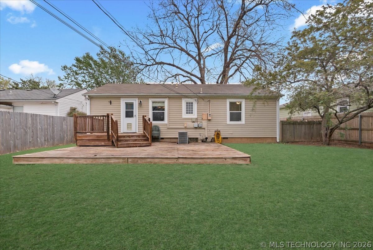 3820 S Detroit Avenue