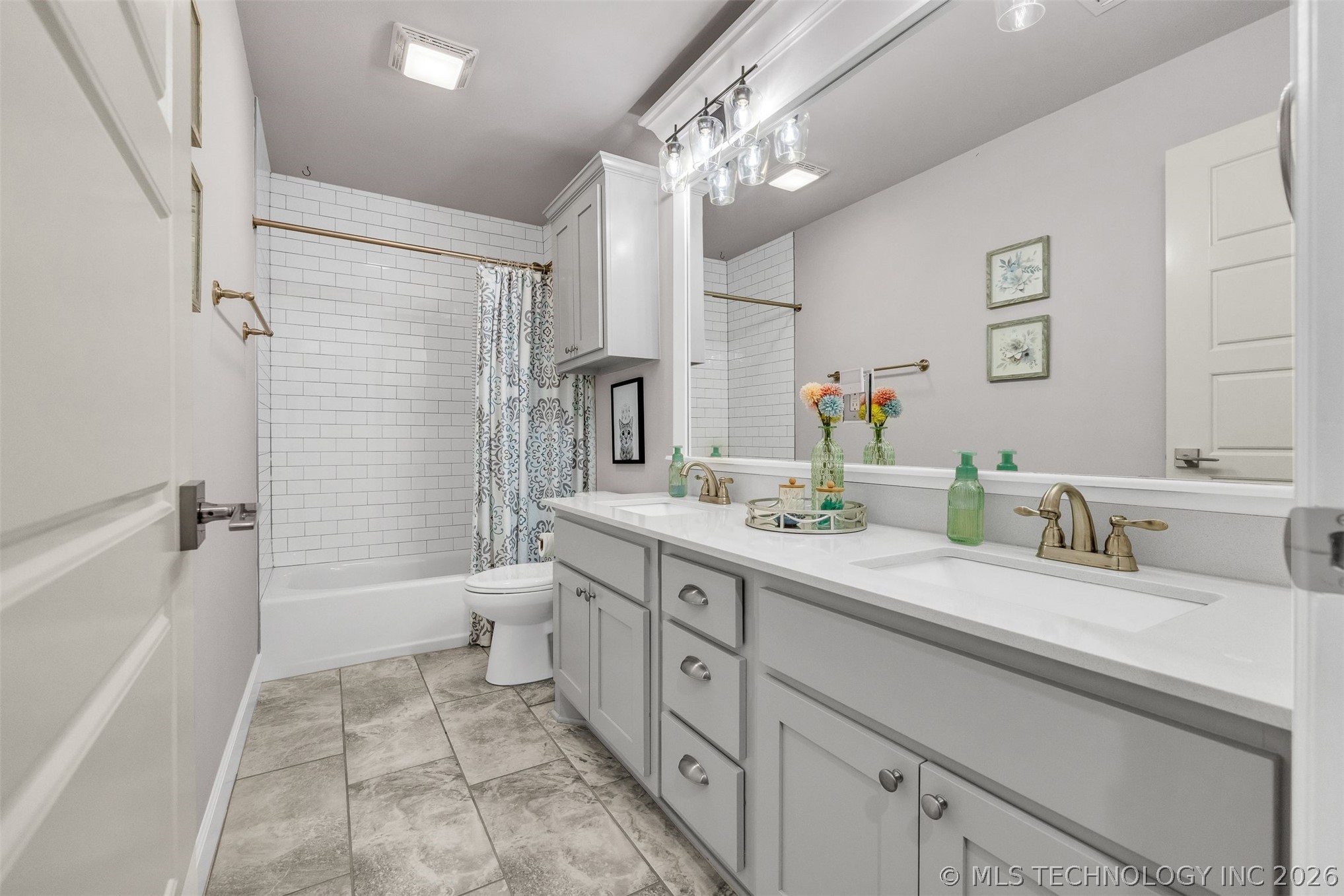 11940 S 68th East Avenue