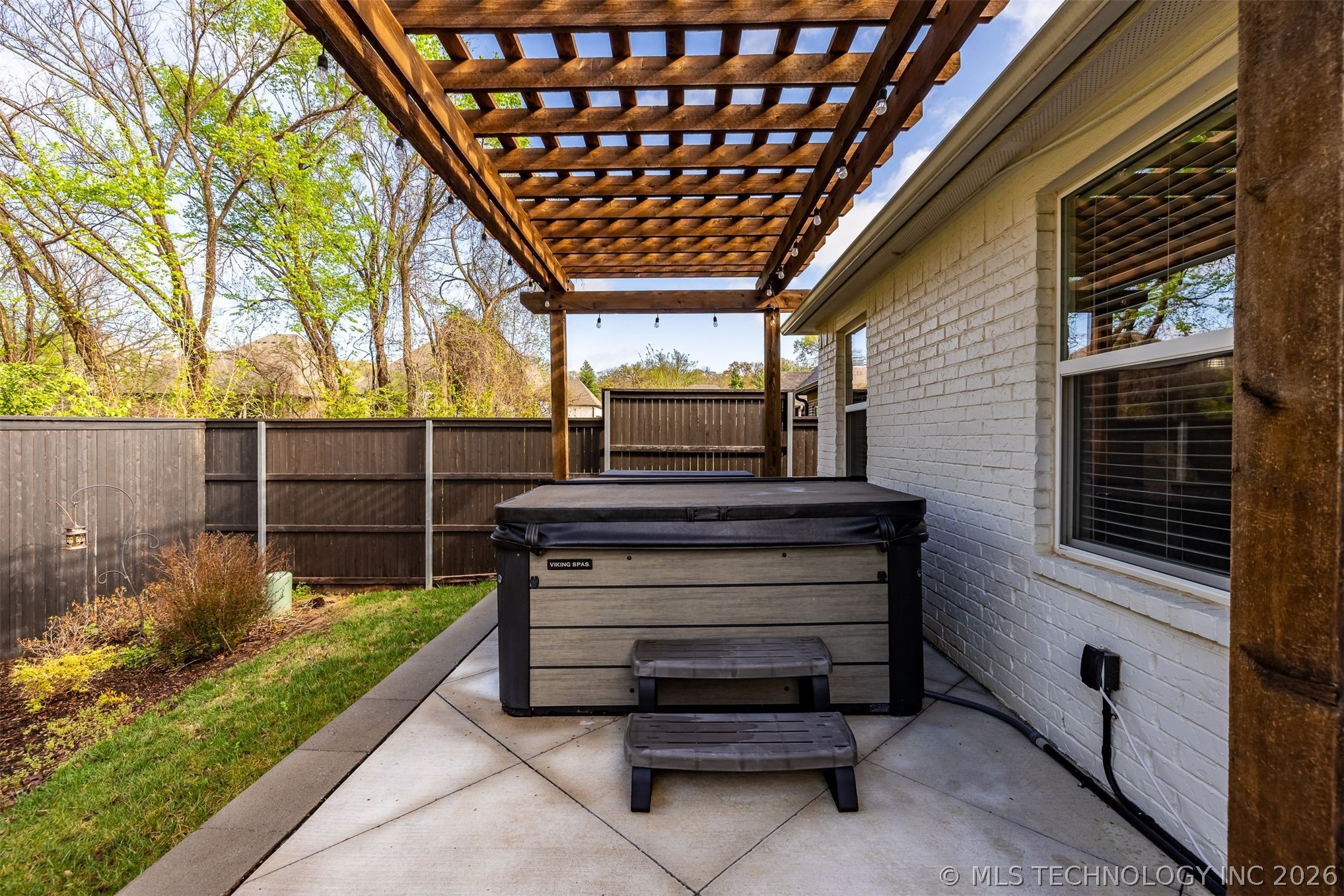 11940 S 68th East Avenue