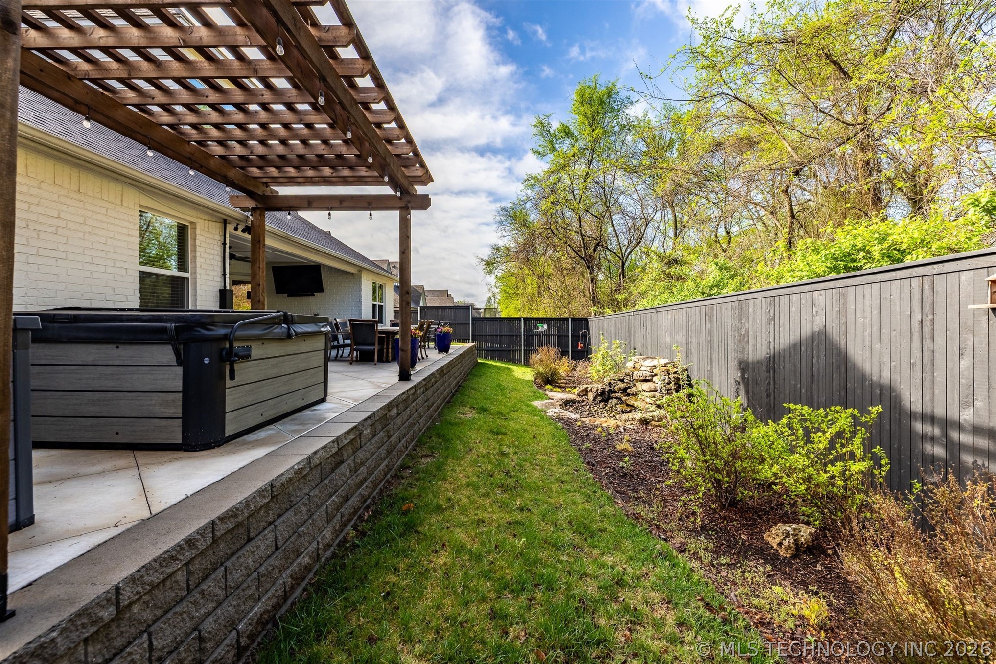 11940 S 68th East Avenue