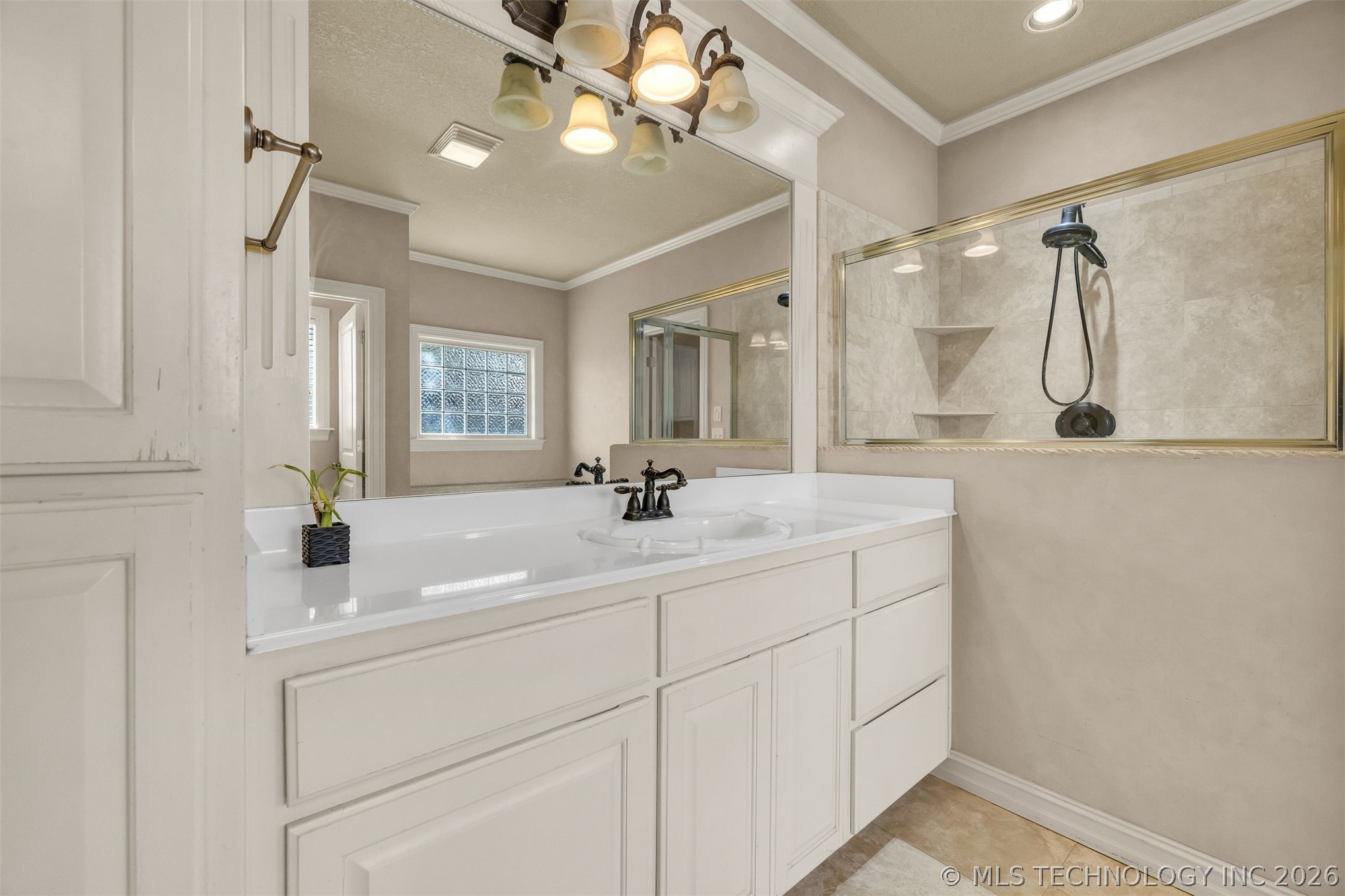 10229 S 86th East Avenue