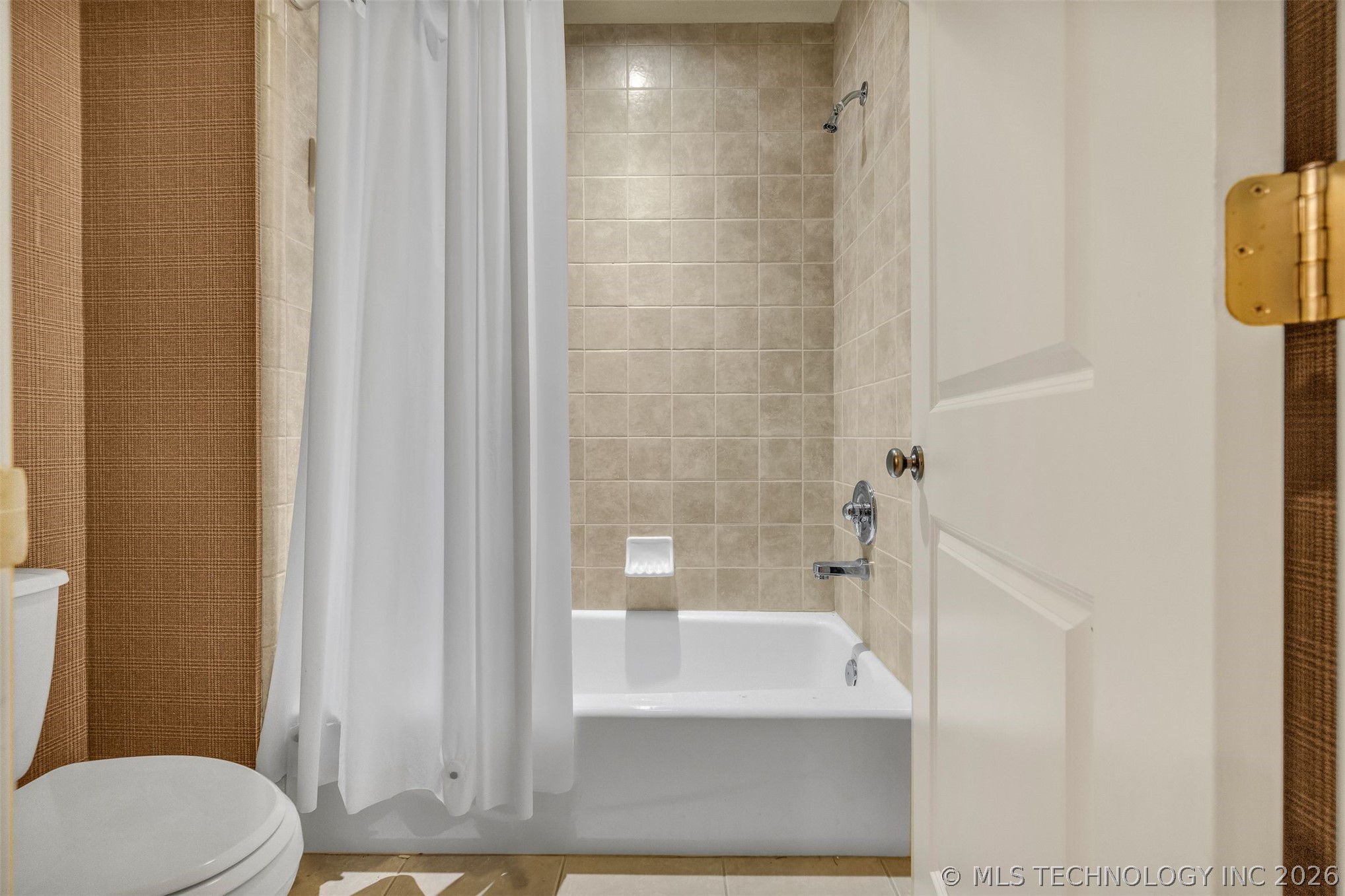 10229 S 86th East Avenue