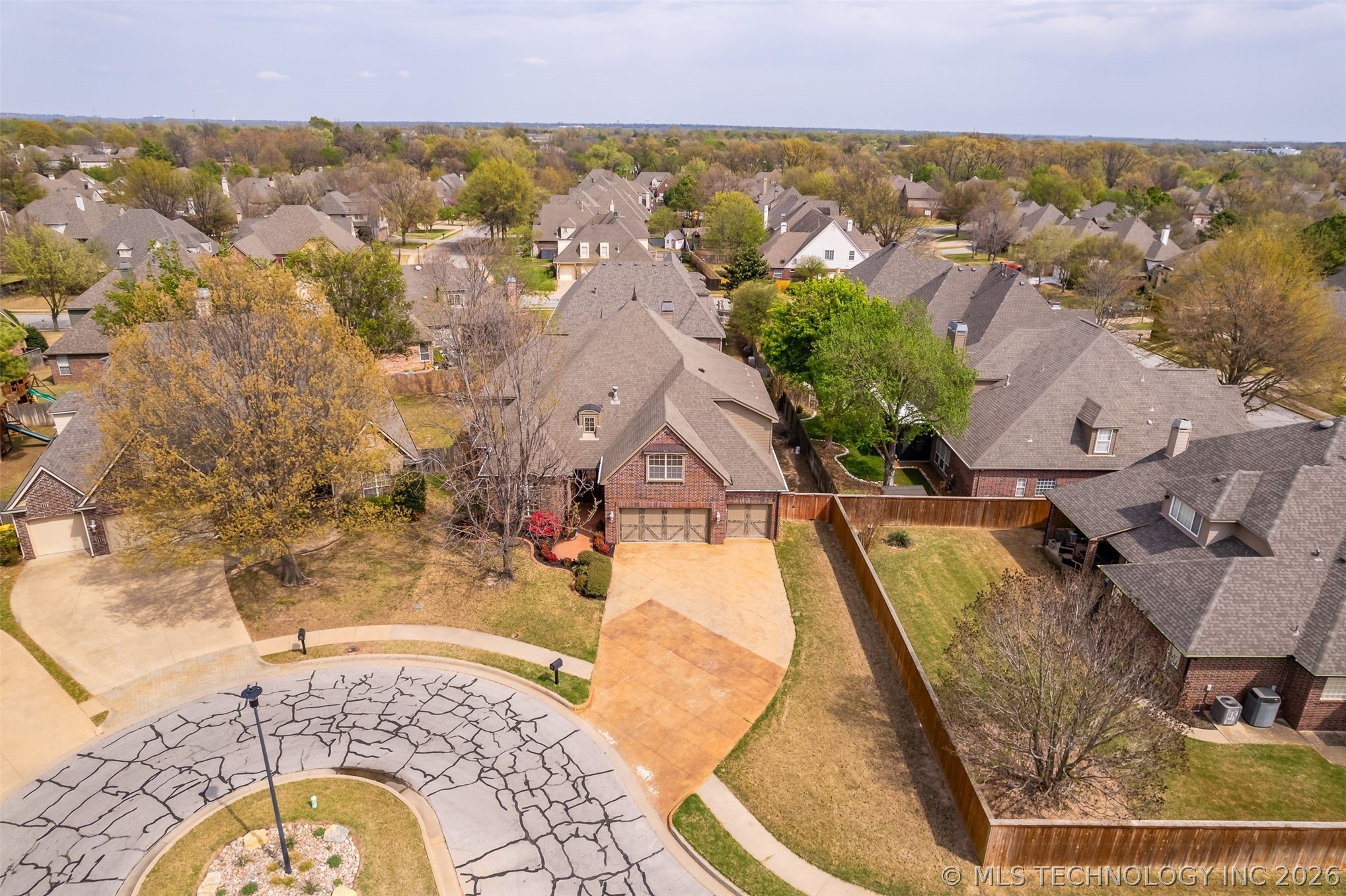 10229 S 86th East Avenue