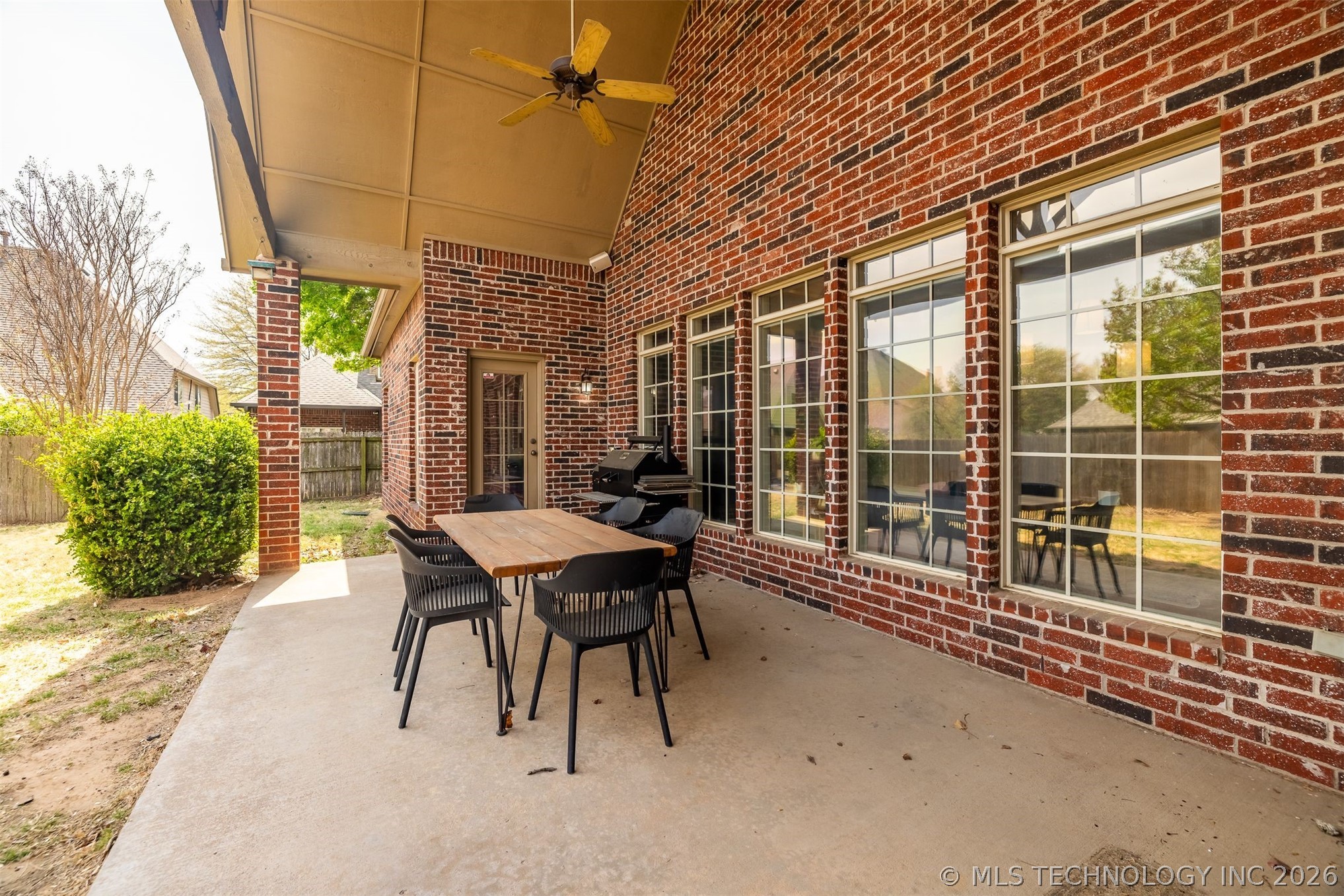 10229 S 86th East Avenue