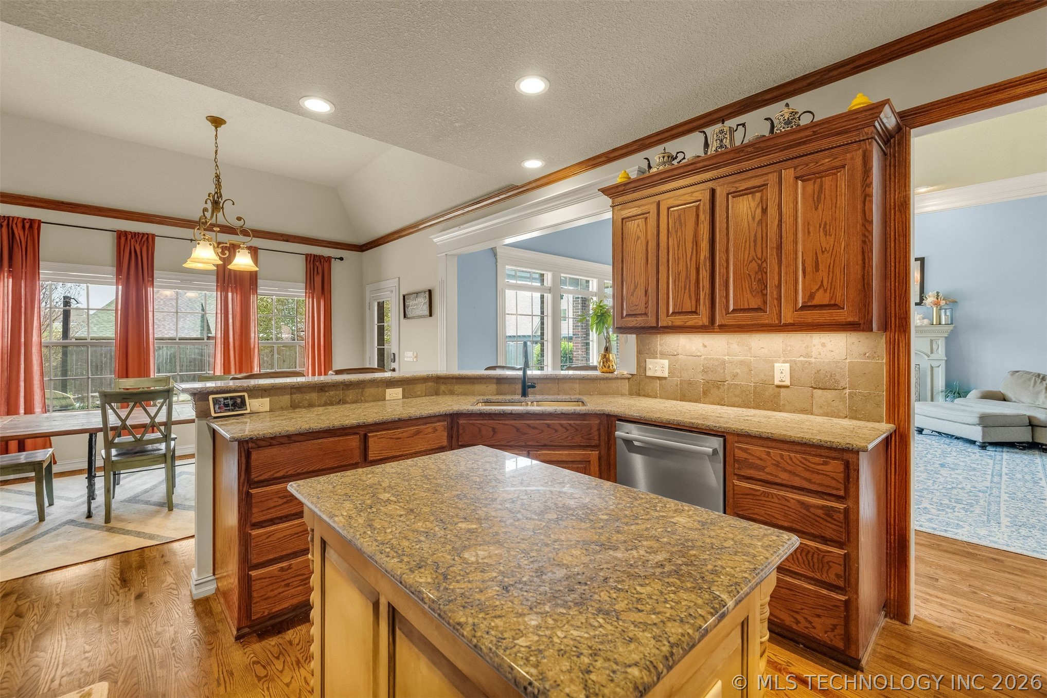 10229 S 86th East Avenue