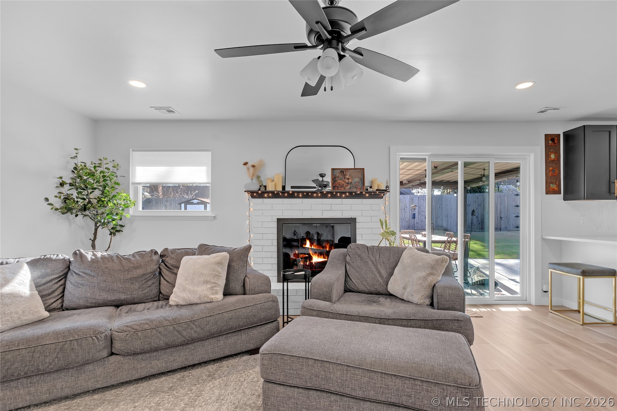 5035 S Irvington Place