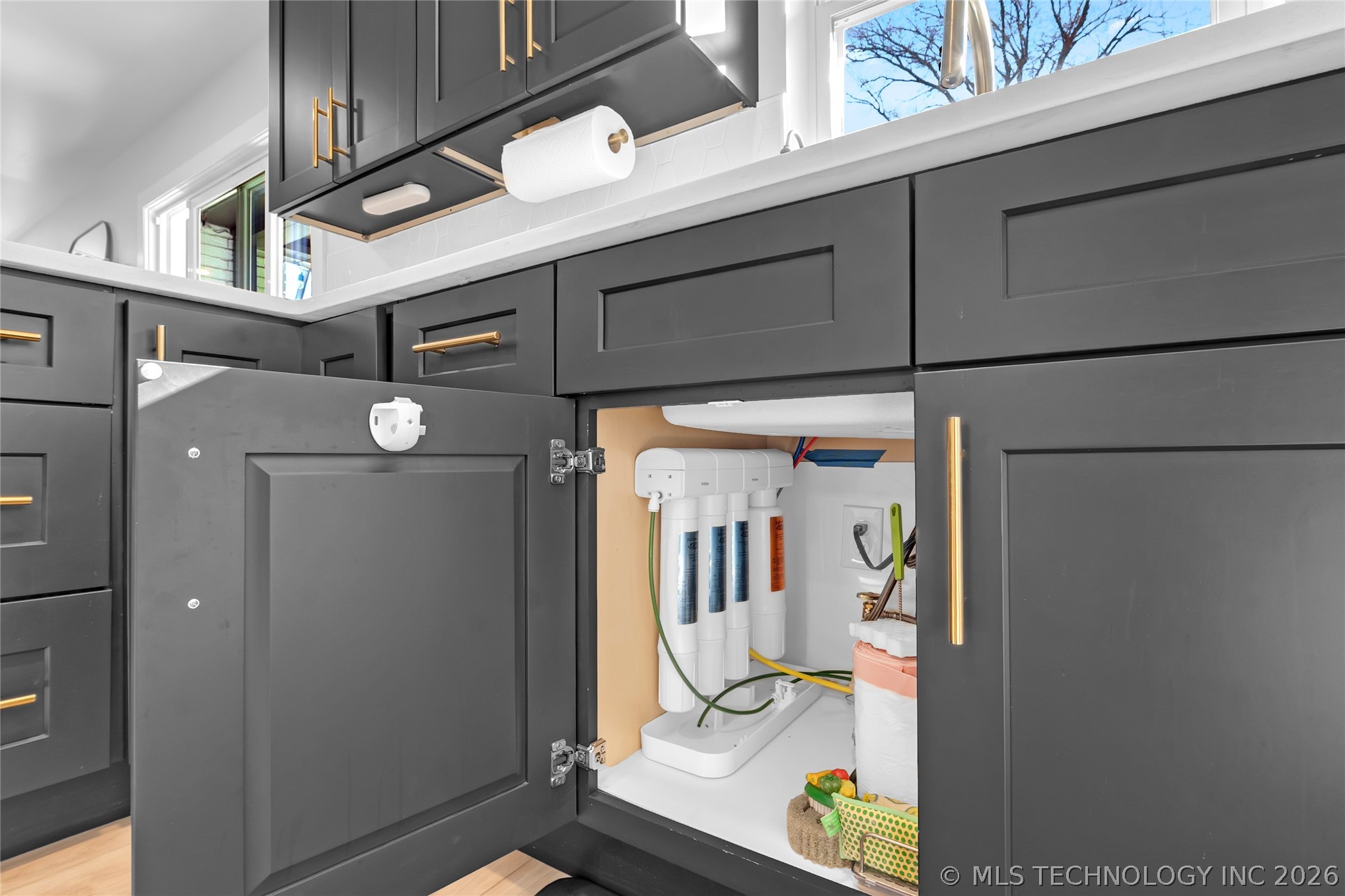 5035 S Irvington Place