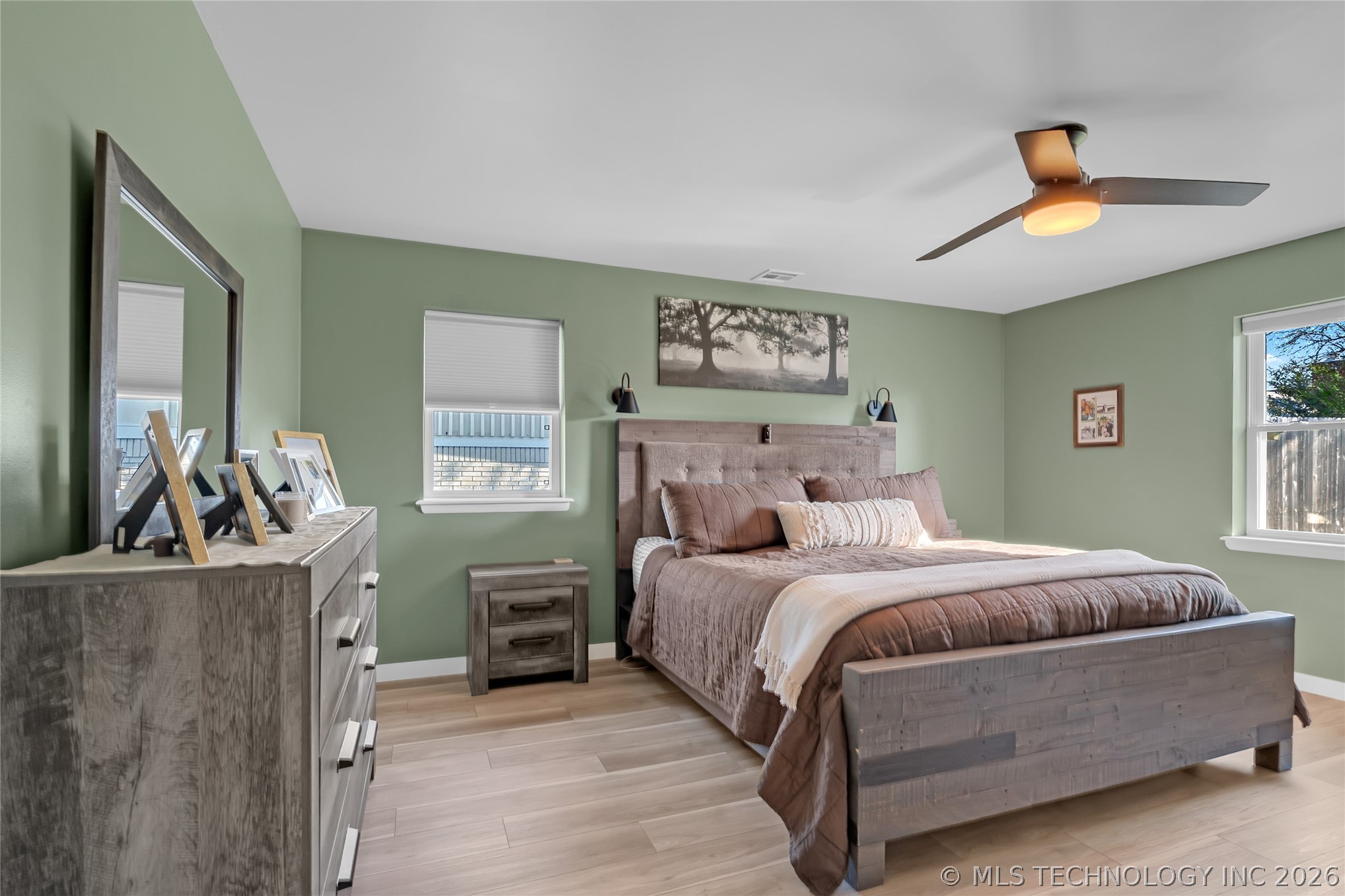 5035 S Irvington Place