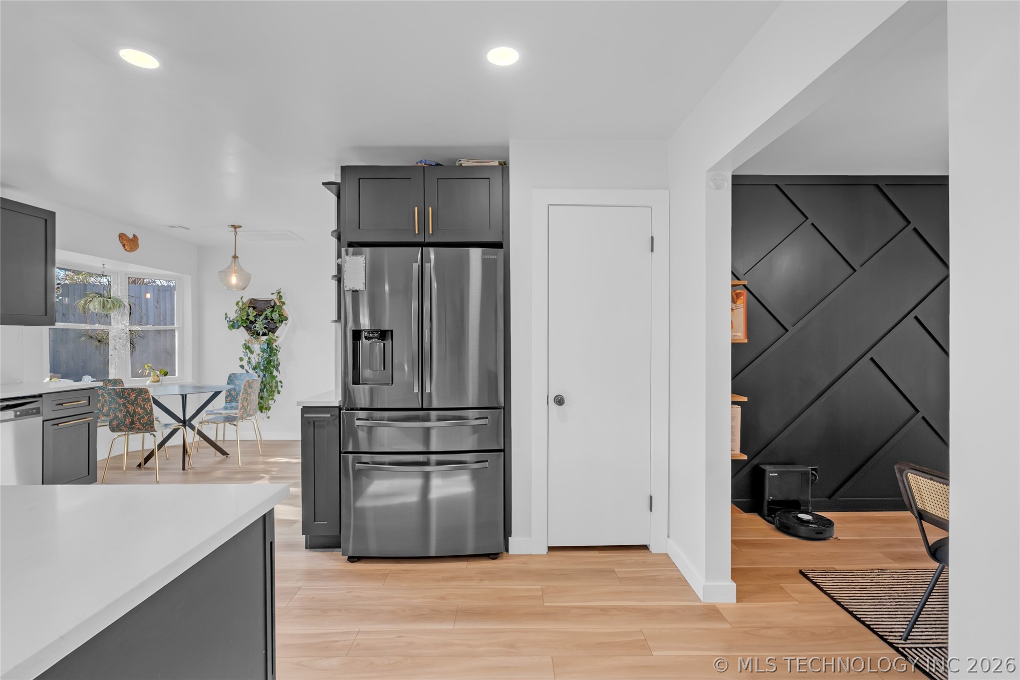 5035 S Irvington Place