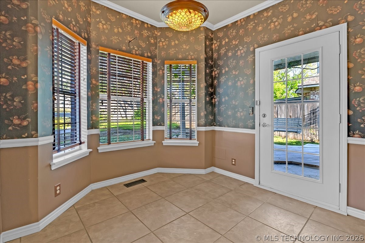 1312 N Willow Avenue