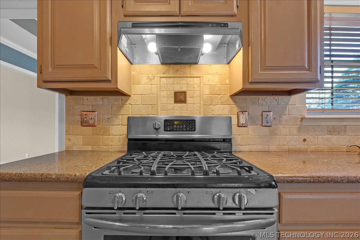 1312 N Willow Avenue